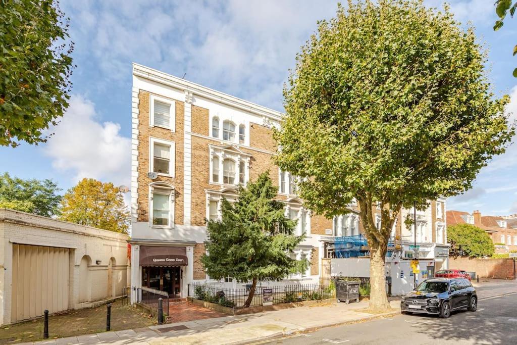 2 Bedroom Flat In St Johns Wood London