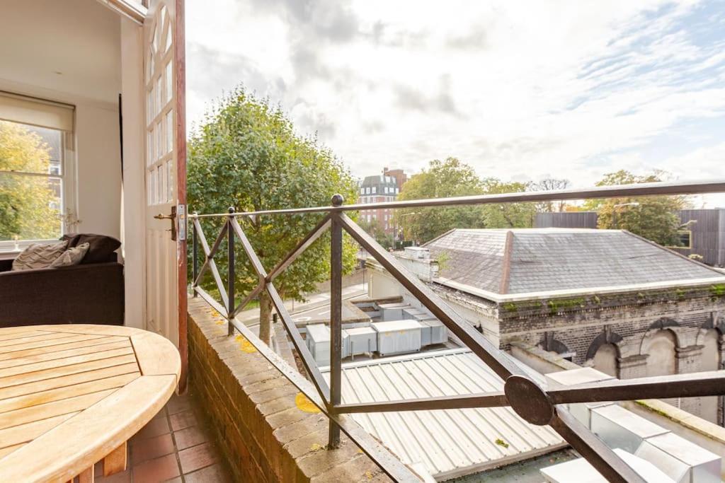 2 Bedroom Flat In St Johns Wood * London