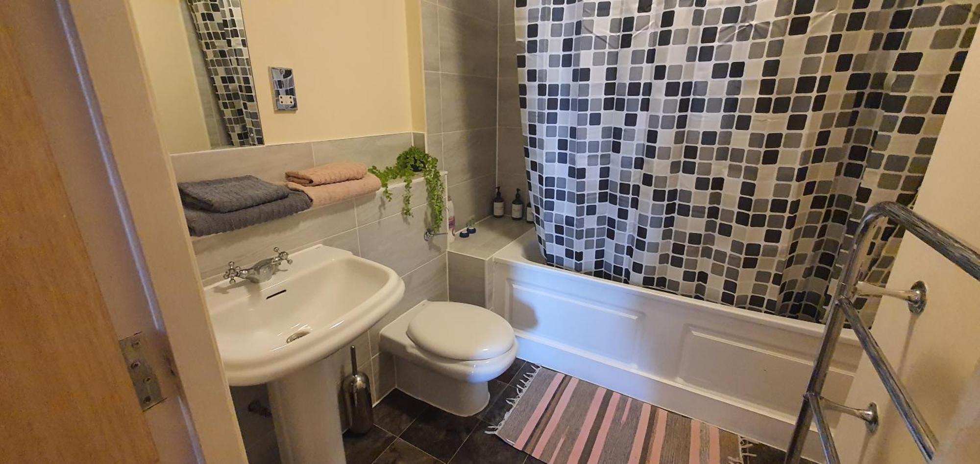 Hospedagem domiciliar Double Room&private Bath Near The Square Mile Londres