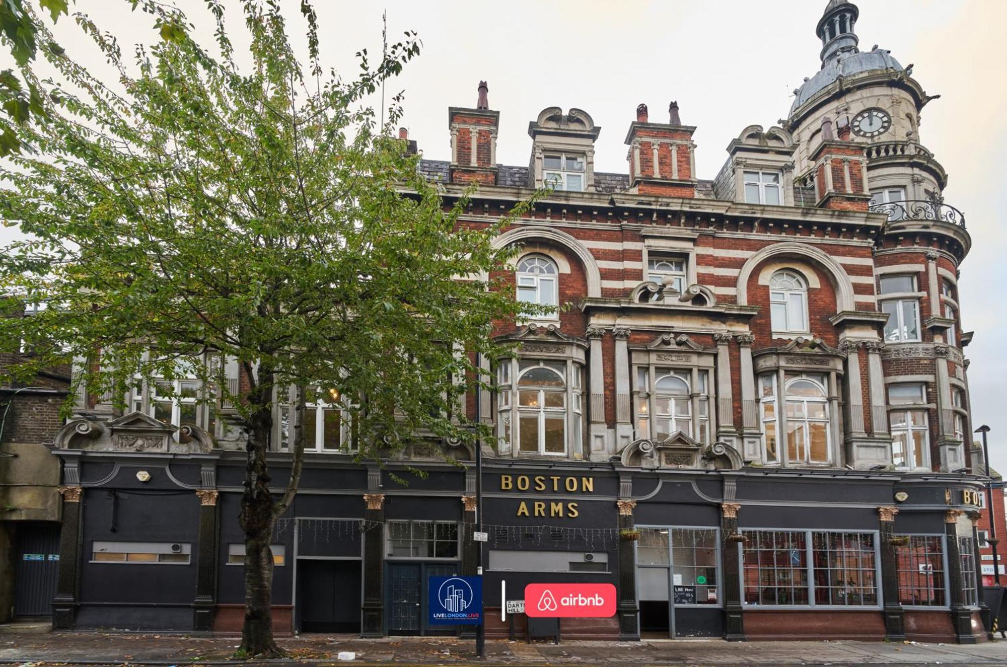 Apartment Last-minute Specials L Sleeps Up To 4 Guests L One-bedroom With King Bed And High Ceilings Near Camden By Live Short Lets & Serviced *