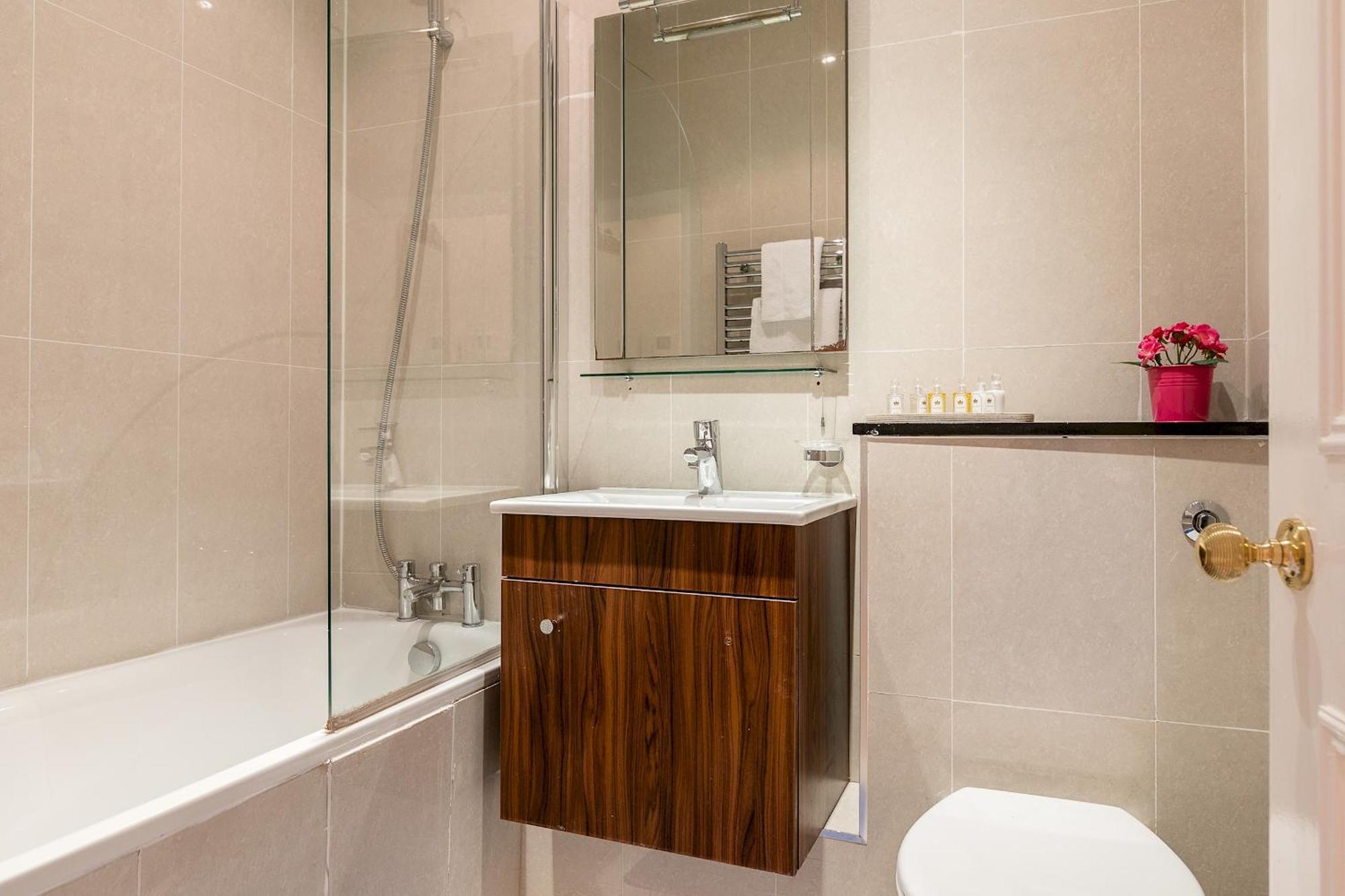 Picktheplace Lancaster Gate Apartment London