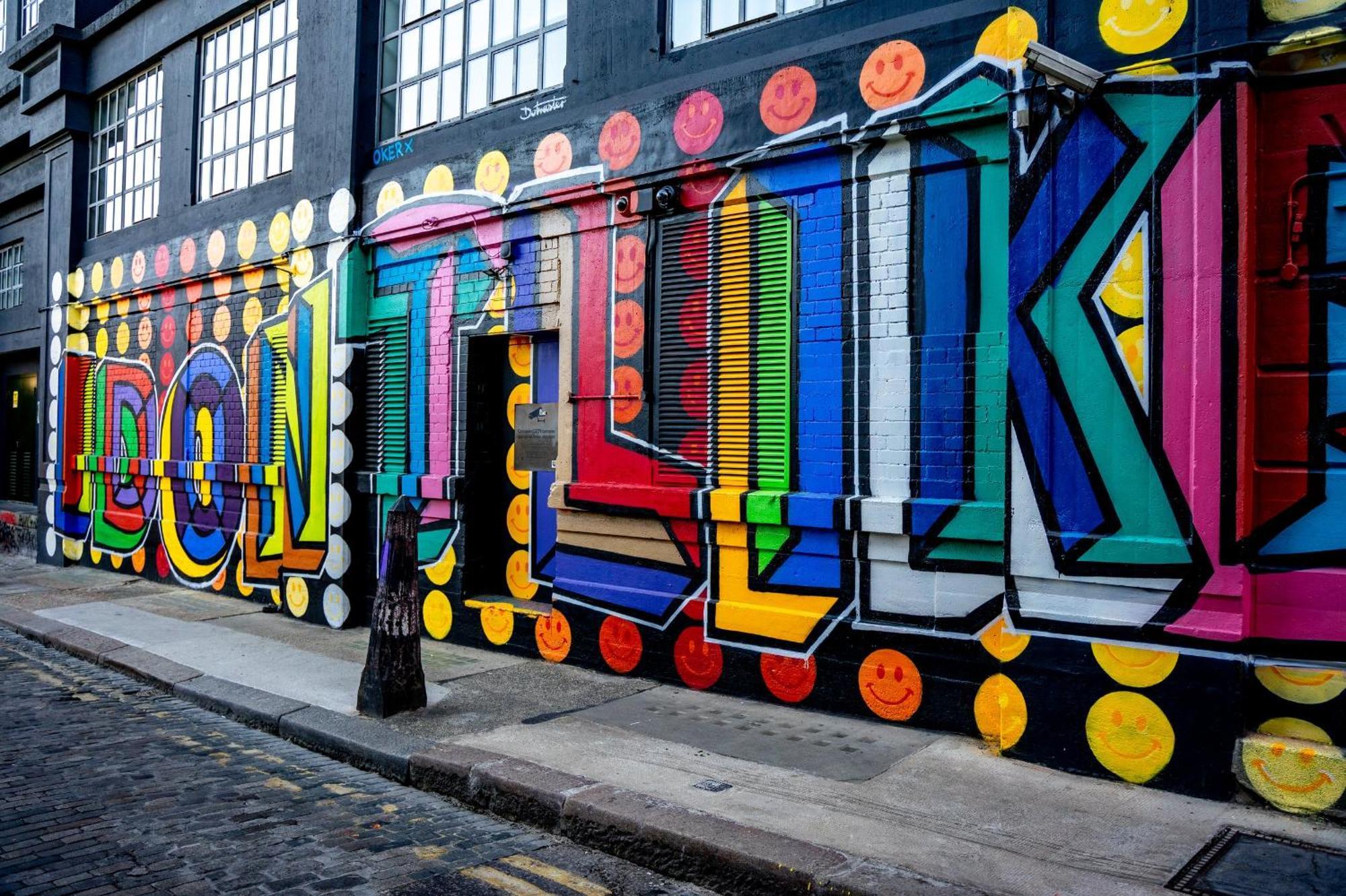 Quirky 3 Bedroom Flat In Shoreditch Apartment London