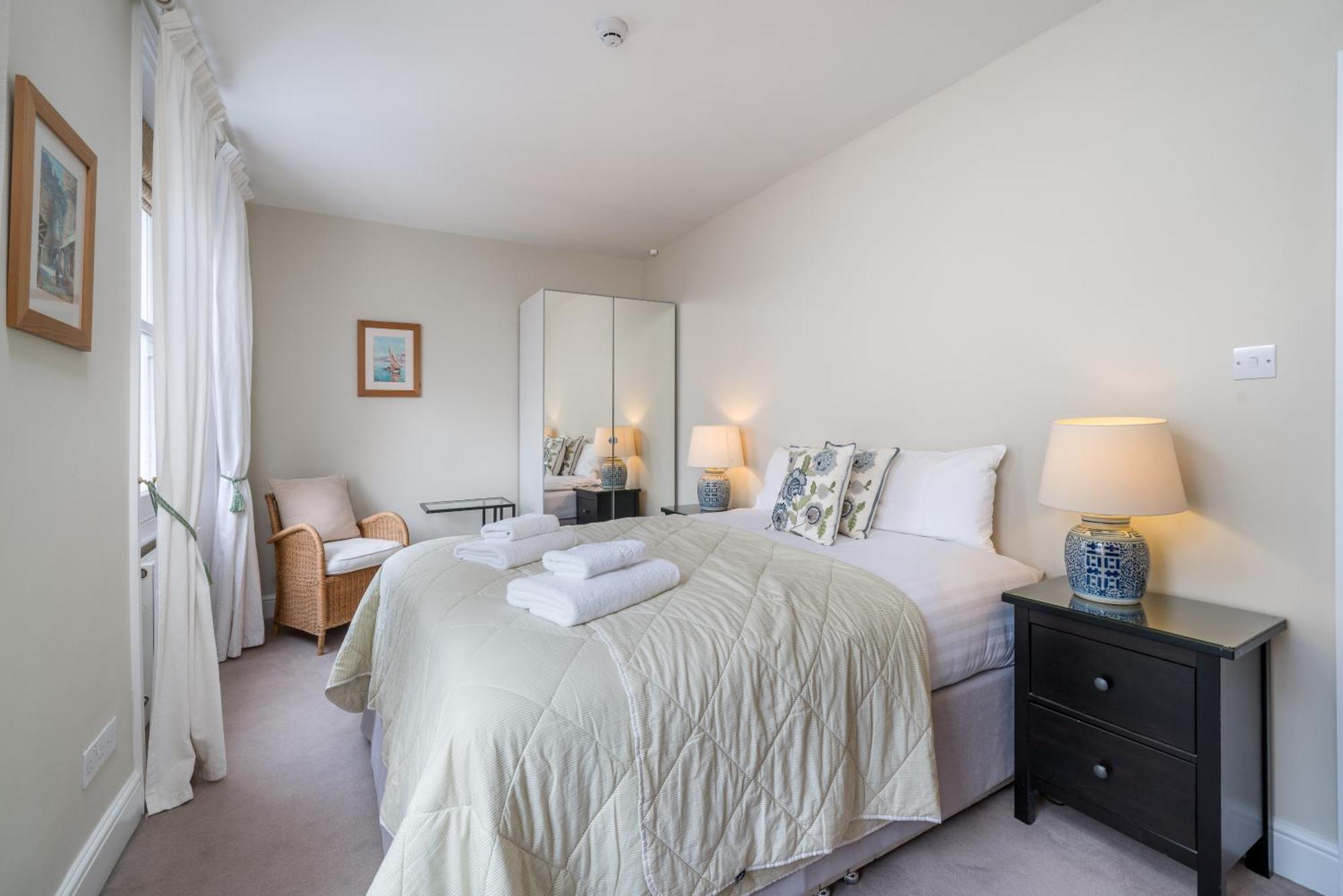 Spacious Flat Near Victoria And Warwick Square Apartamento *