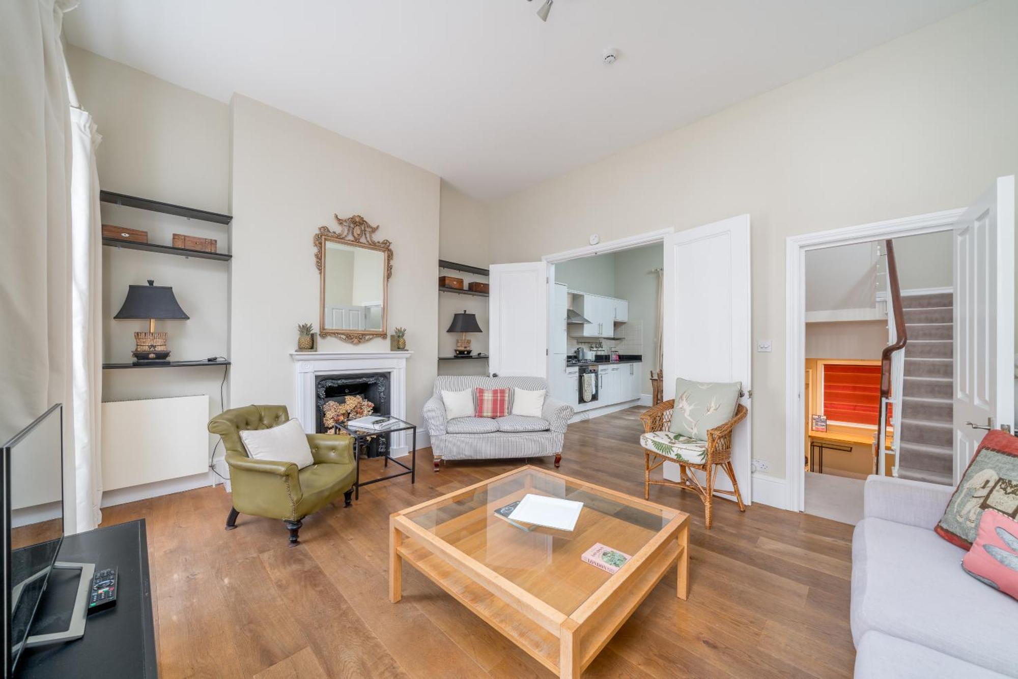 Apartamento Spacious Flat Near Victoria And Warwick Square Londres