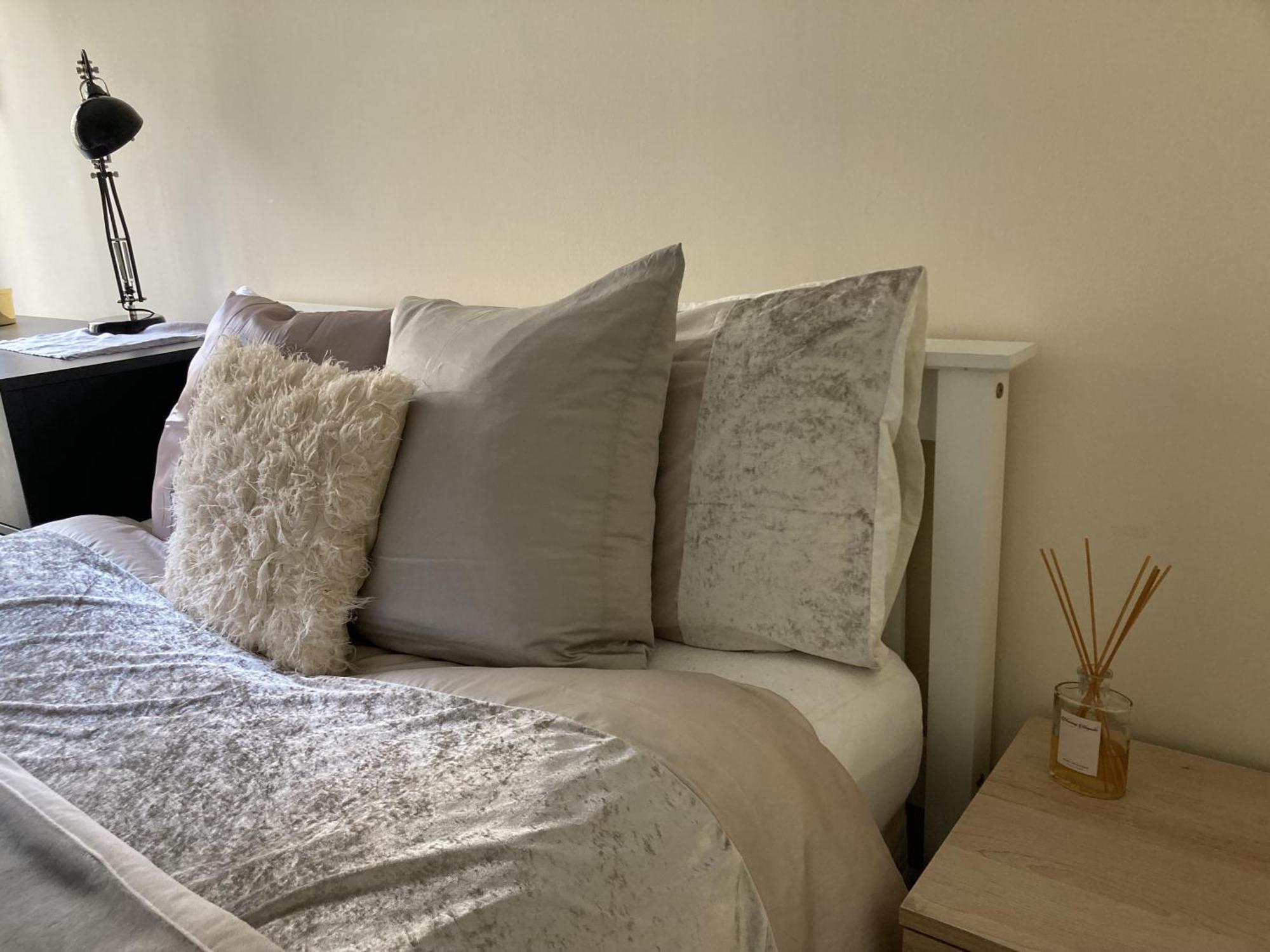 Apartment Charming With Great Views London
