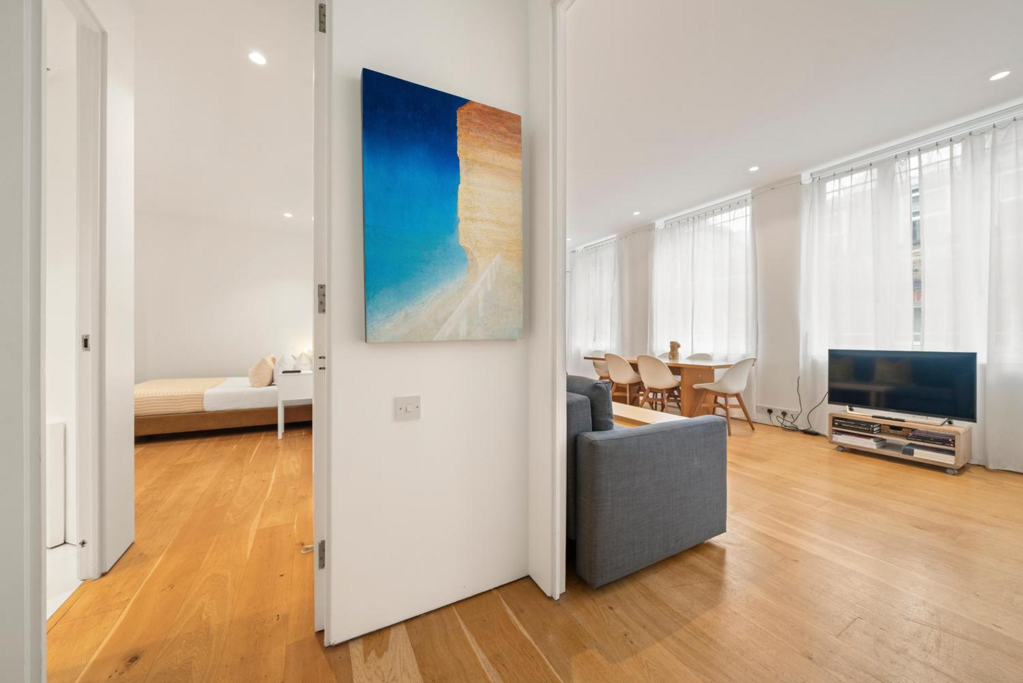 Oxford Circus Designer Apartment