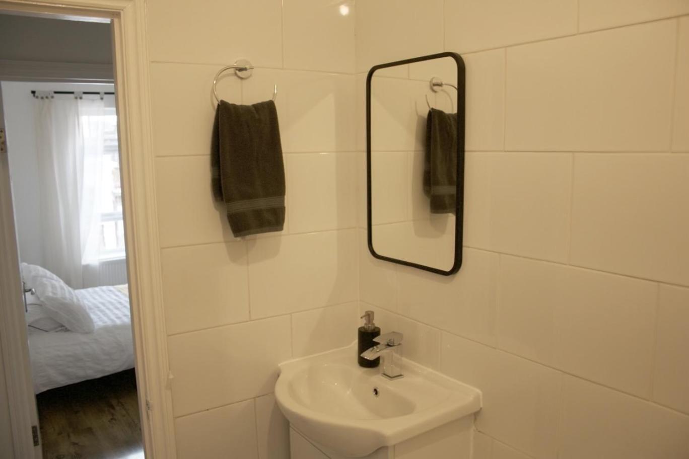 Apartment Stylish Cosy 1 Bedroom Flat London