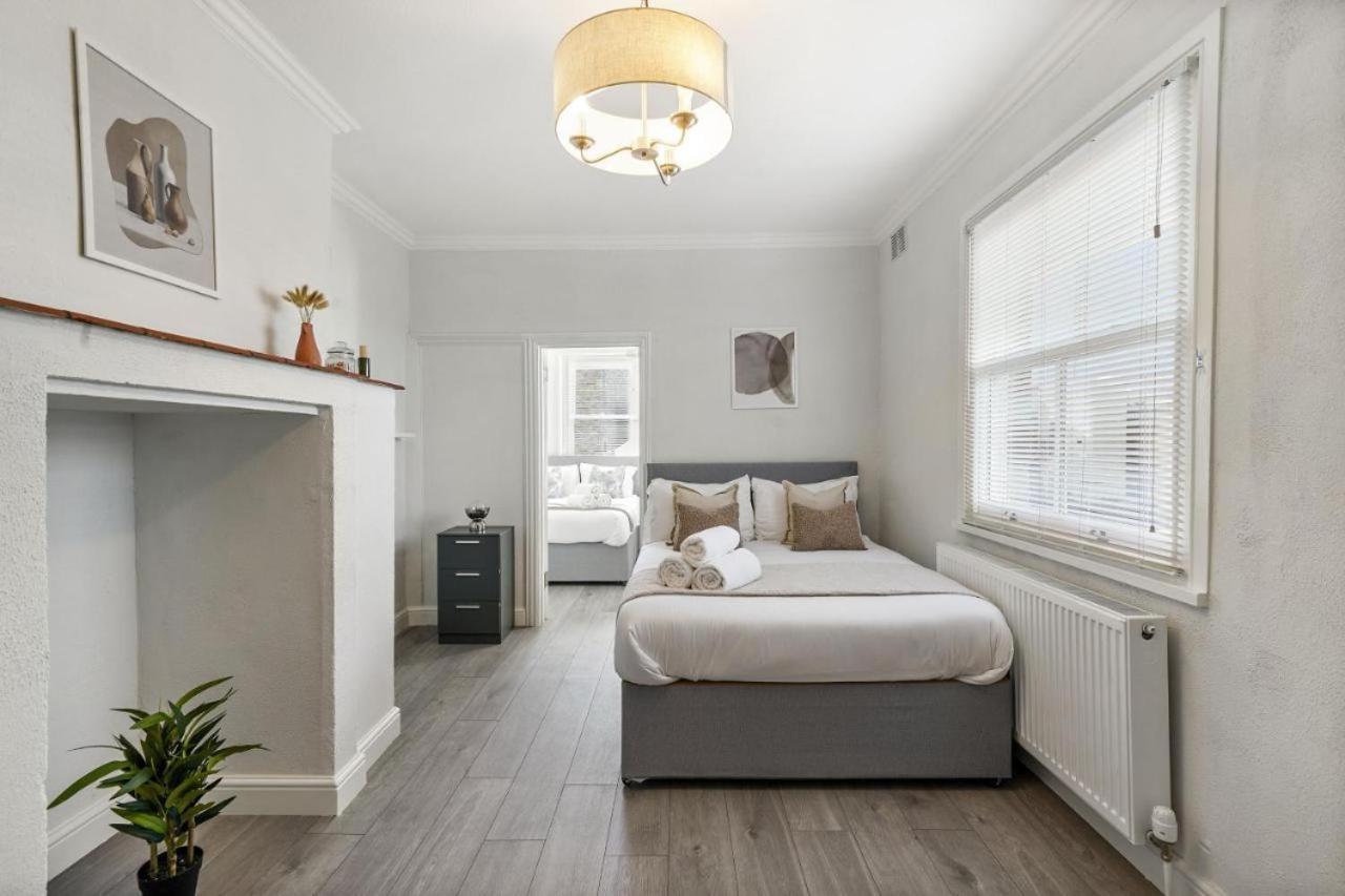 Apartamento Fantastic By Livestay Short Lets & Serviced London, Chiswick With Free Parking *
