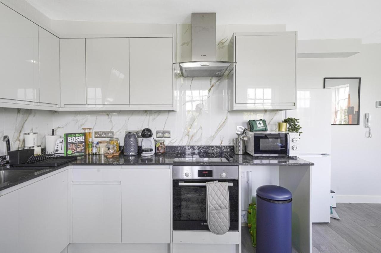 Apartamento Fantastic By Livestay Short Lets & Serviced London, Chiswick With Free Parking *