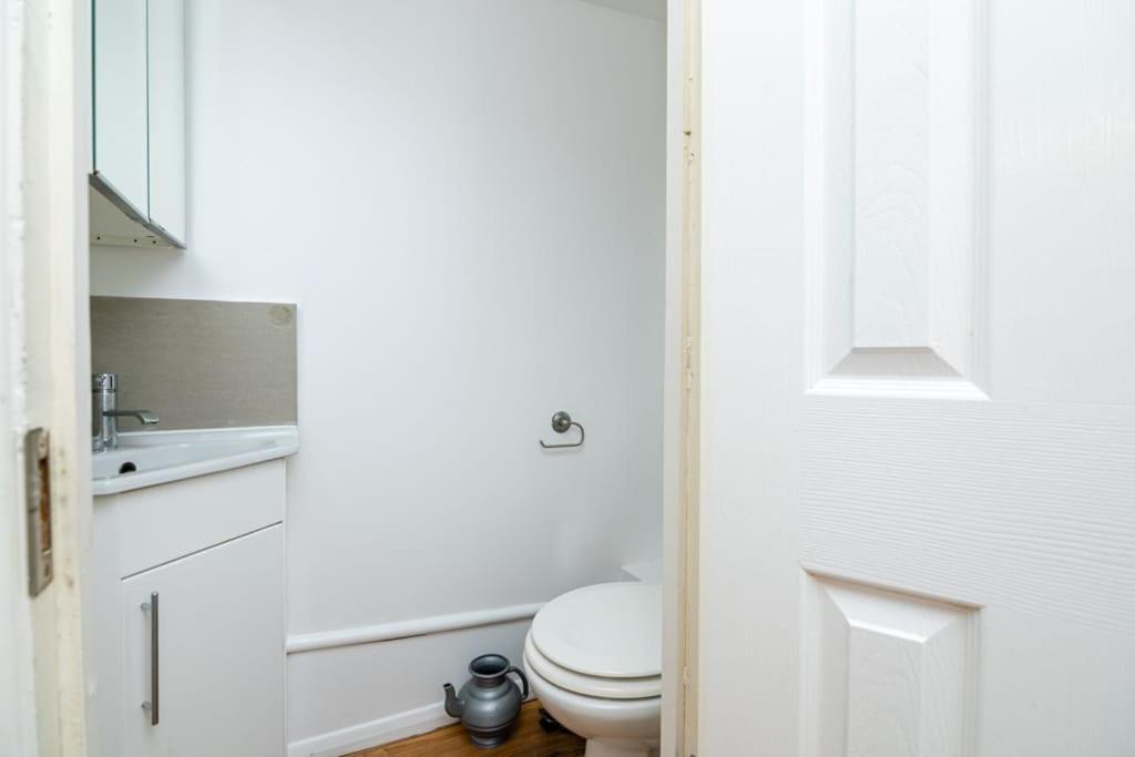 Awesome New Refurbished * London