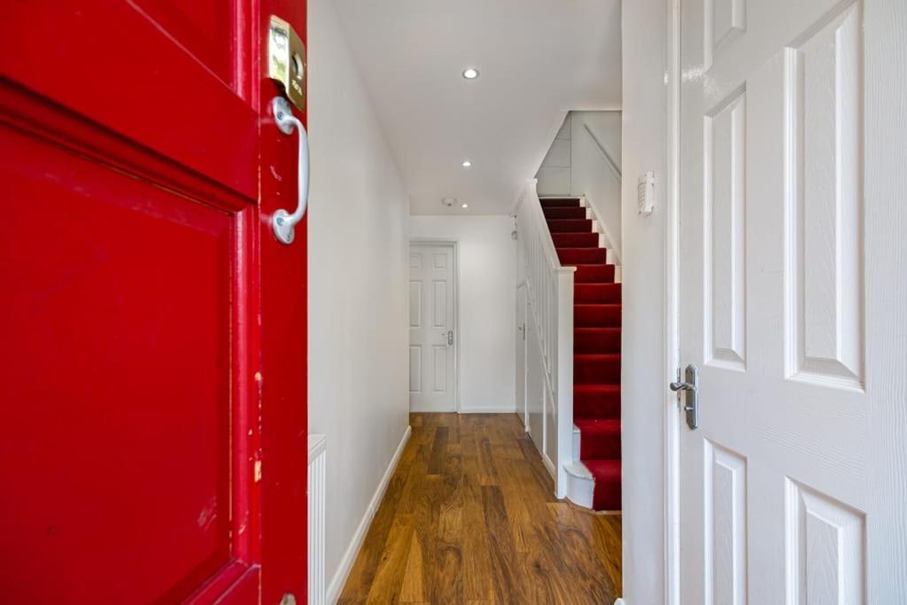 Awesome New Refurbished Guest house *