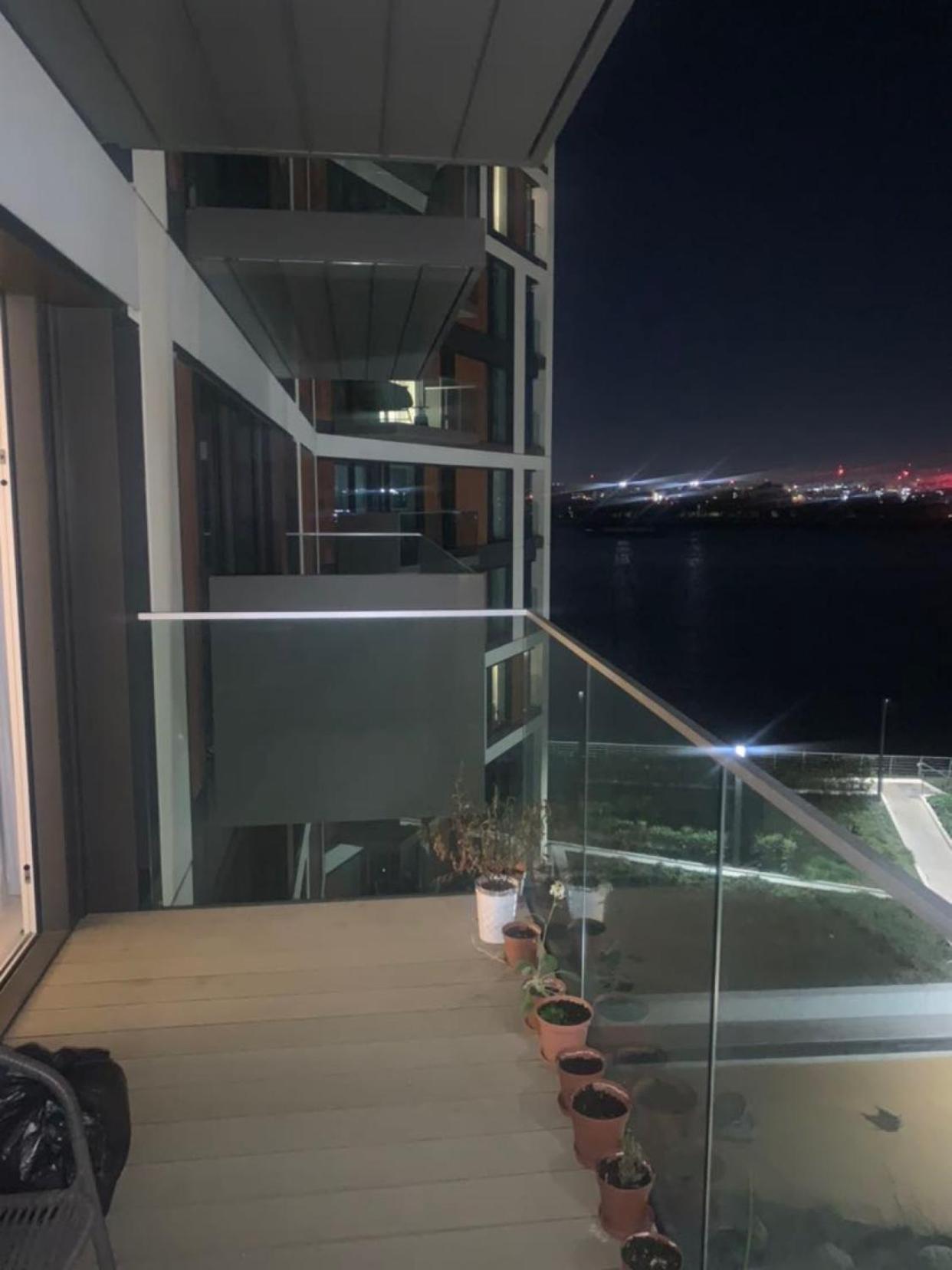 Stunning 2 Bed Penthouse Canning Town *