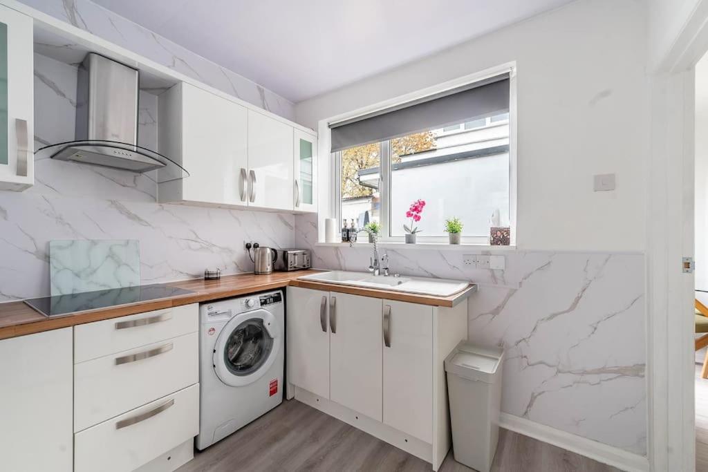 Charming And Cosy 1- Bedroom Flat Wembley Apartamento *