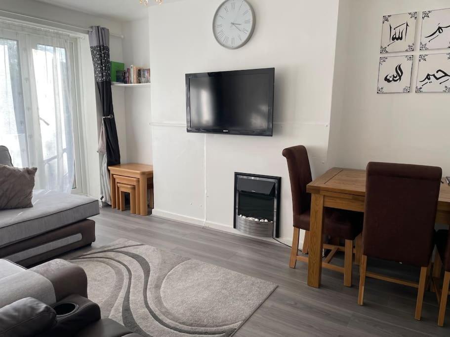 Apartment Lovely Comfortable Near Canarywhaflondoncity
