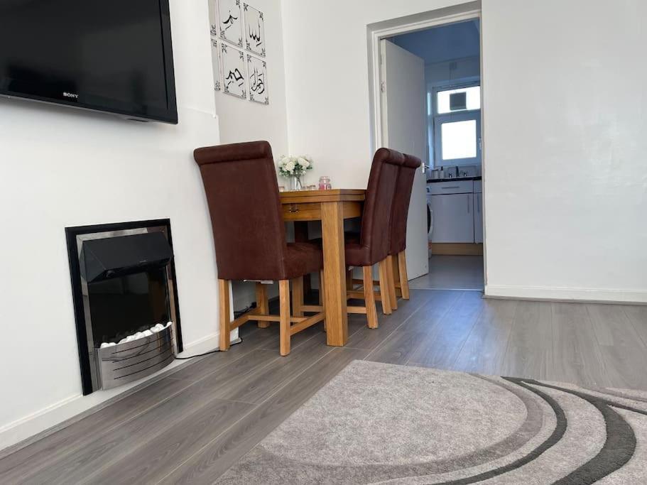 Apartment Lovely Comfortable Near Canarywhaflondoncity *