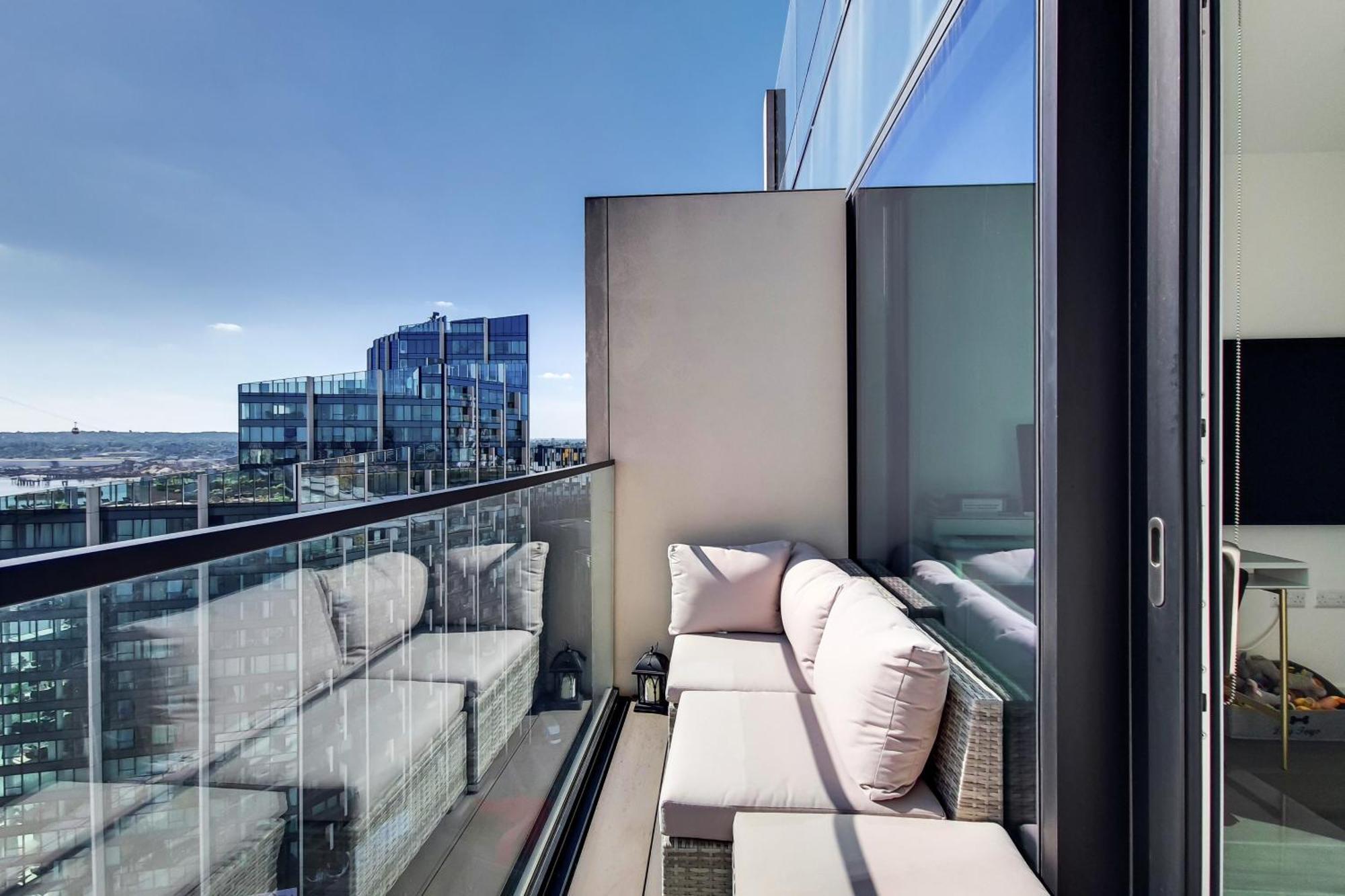Ravishing 1bd Flat - 2 Minute Walk From The O2! Apartamento