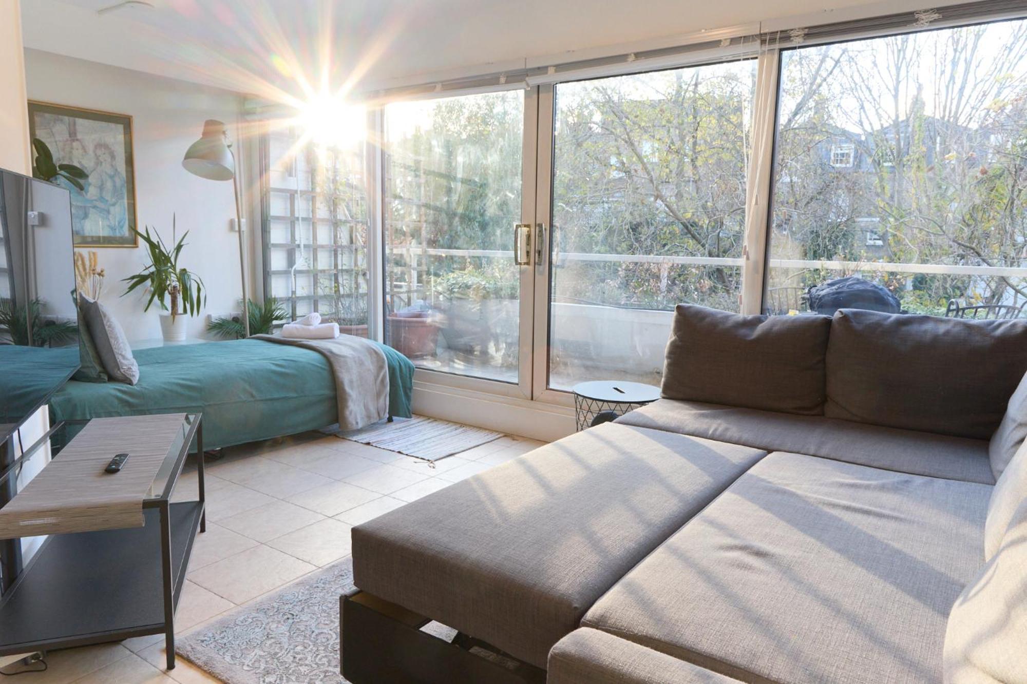 Hyde Park - 5 Sleeps - Parking London
