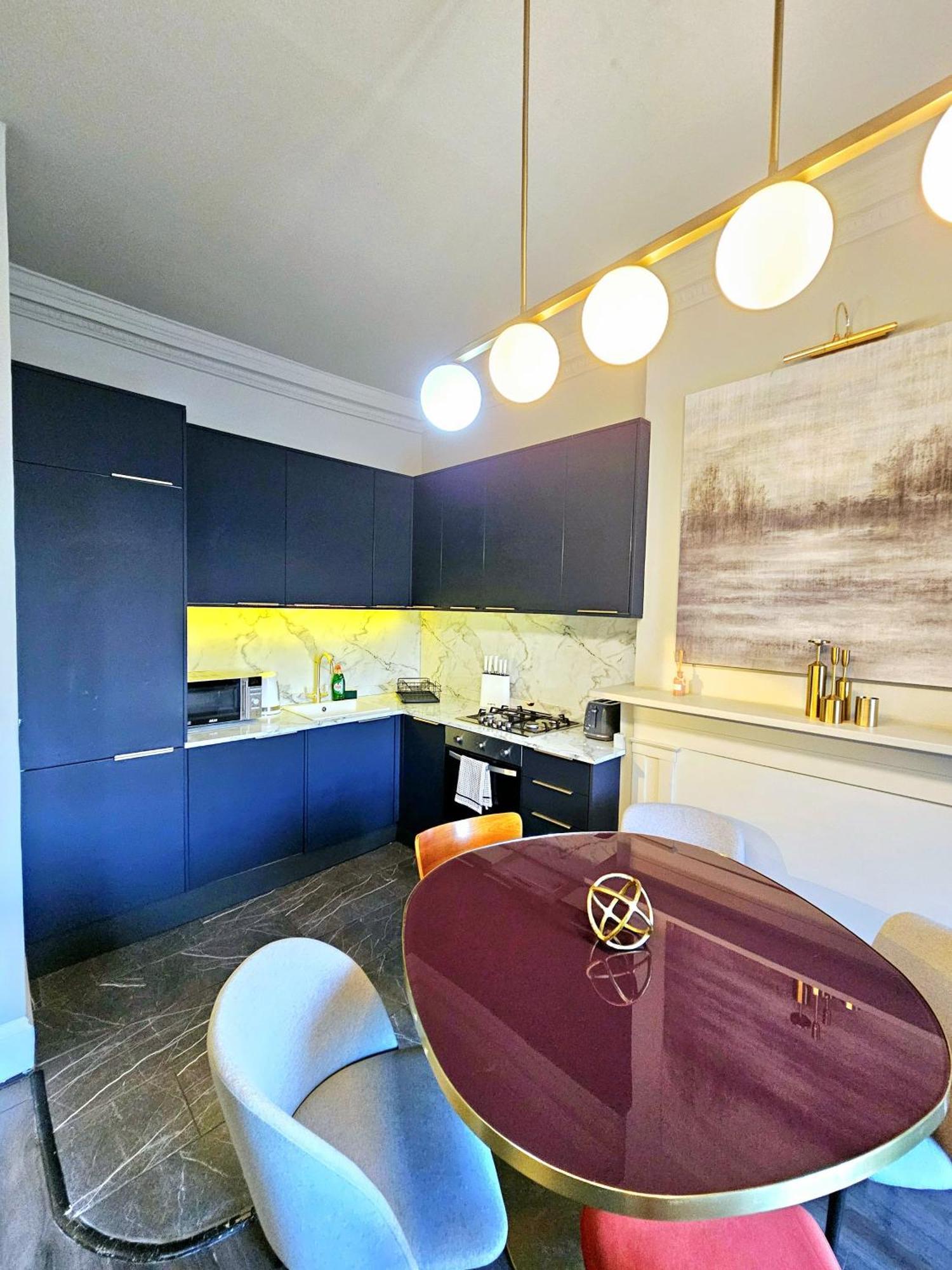 Stylish & Cosy Hyde Park By Tube Metro Stations With Elevator - Lift Apartamento *