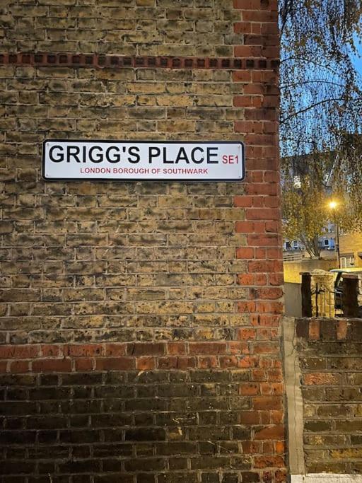 Apartment Chic Sleeps Up To 4 Guests In Heart Of Bridge London