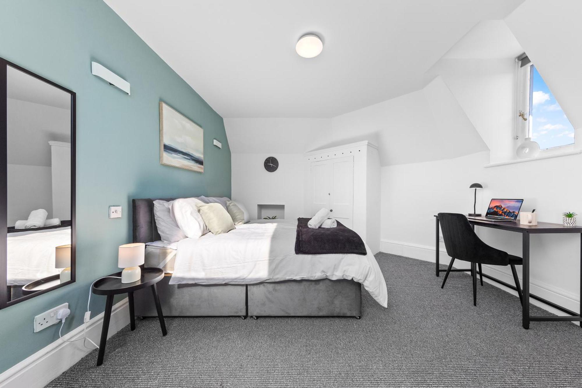 Ahava House Bigger Savings-central Brixton-wifi-4br *