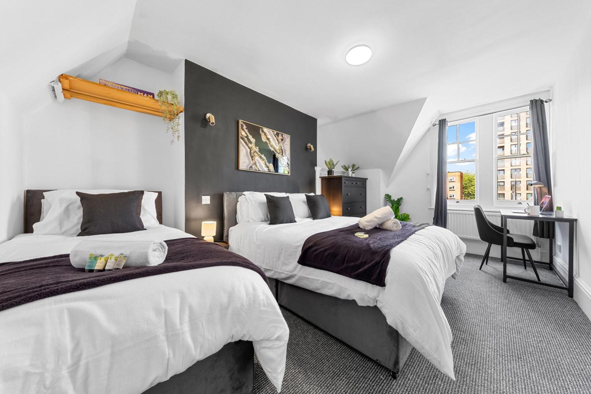 Ahava House Bigger Savings-central Brixton-wifi-4br