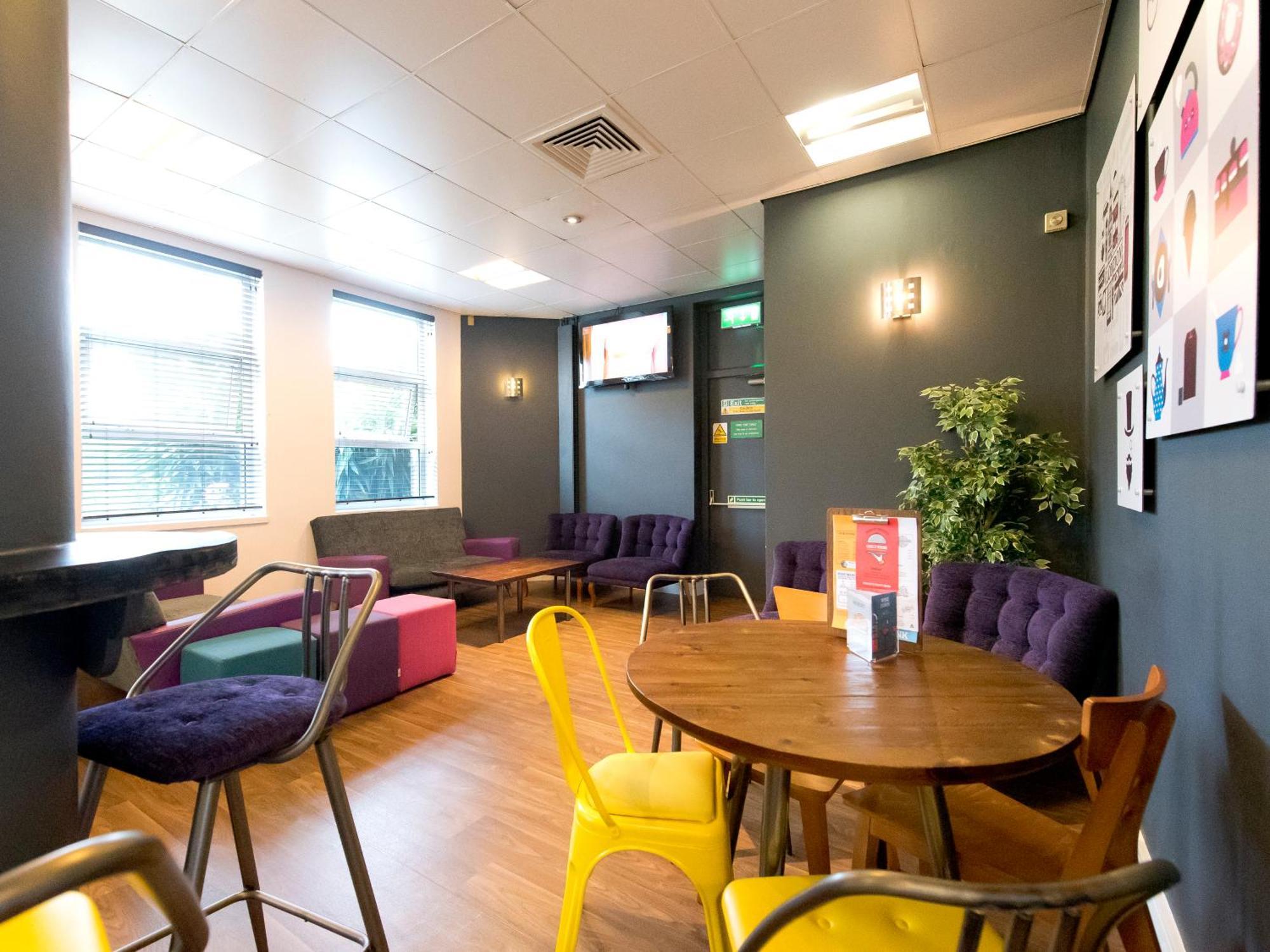 Yha Thameside Albergue