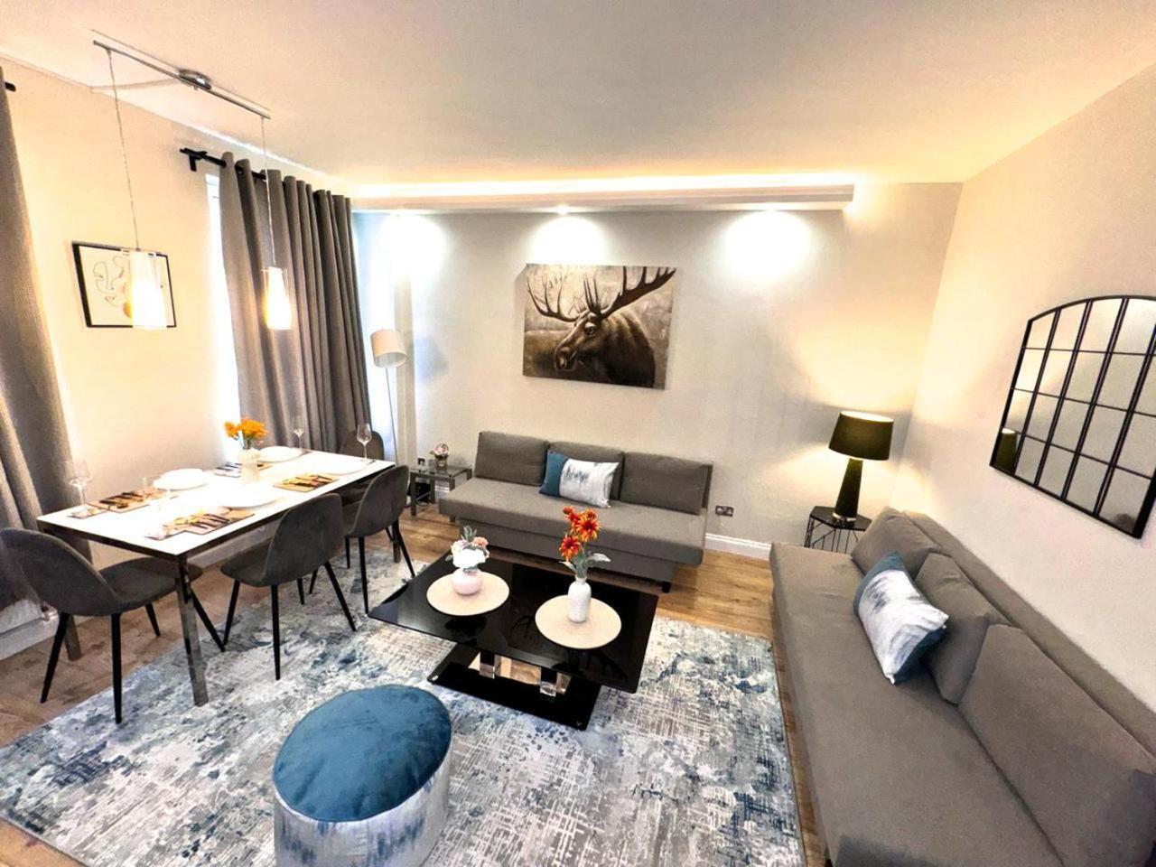 Apartment Park Lane Beautiful Family
