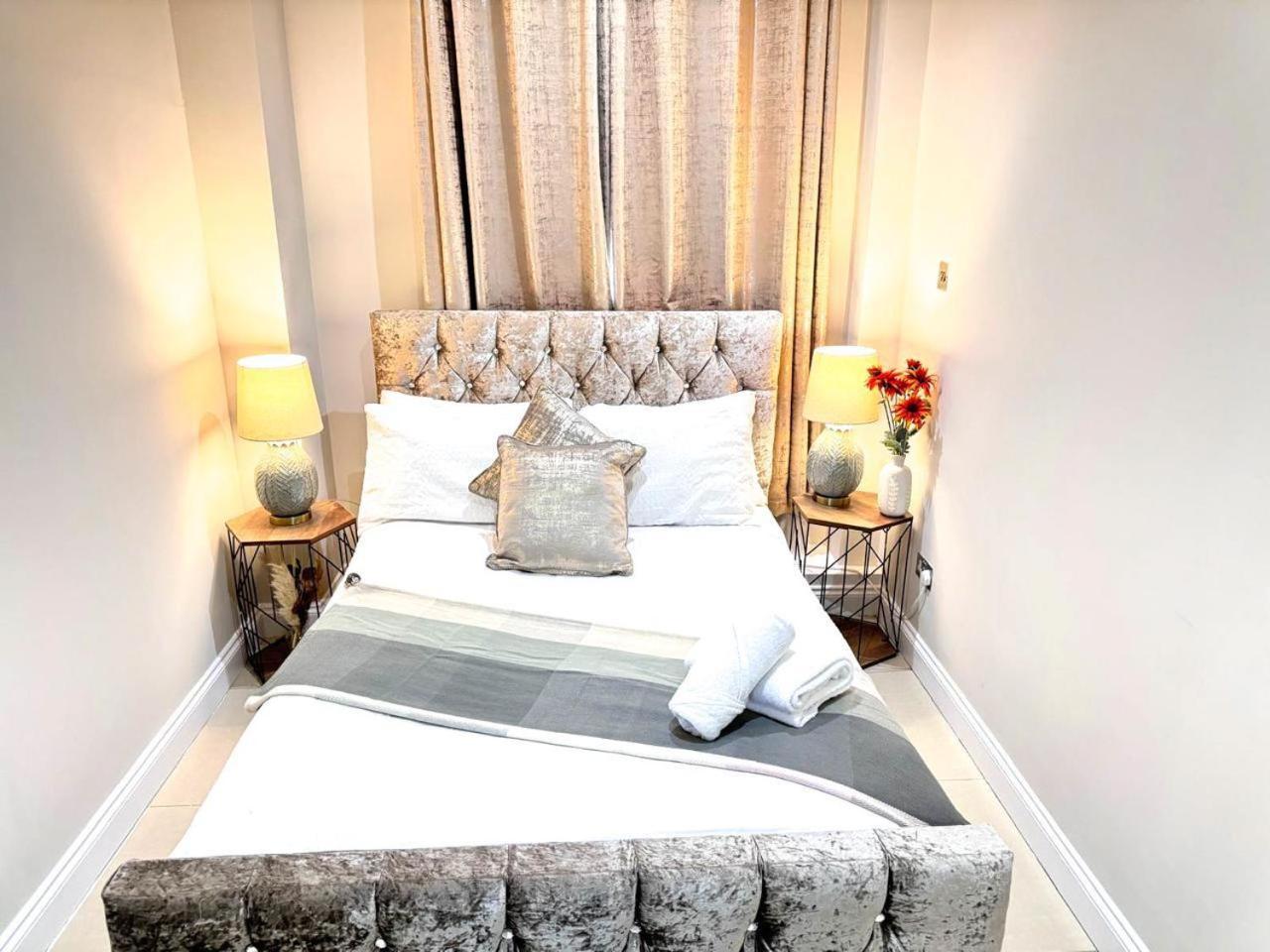 Park Lane Beautiful Family London