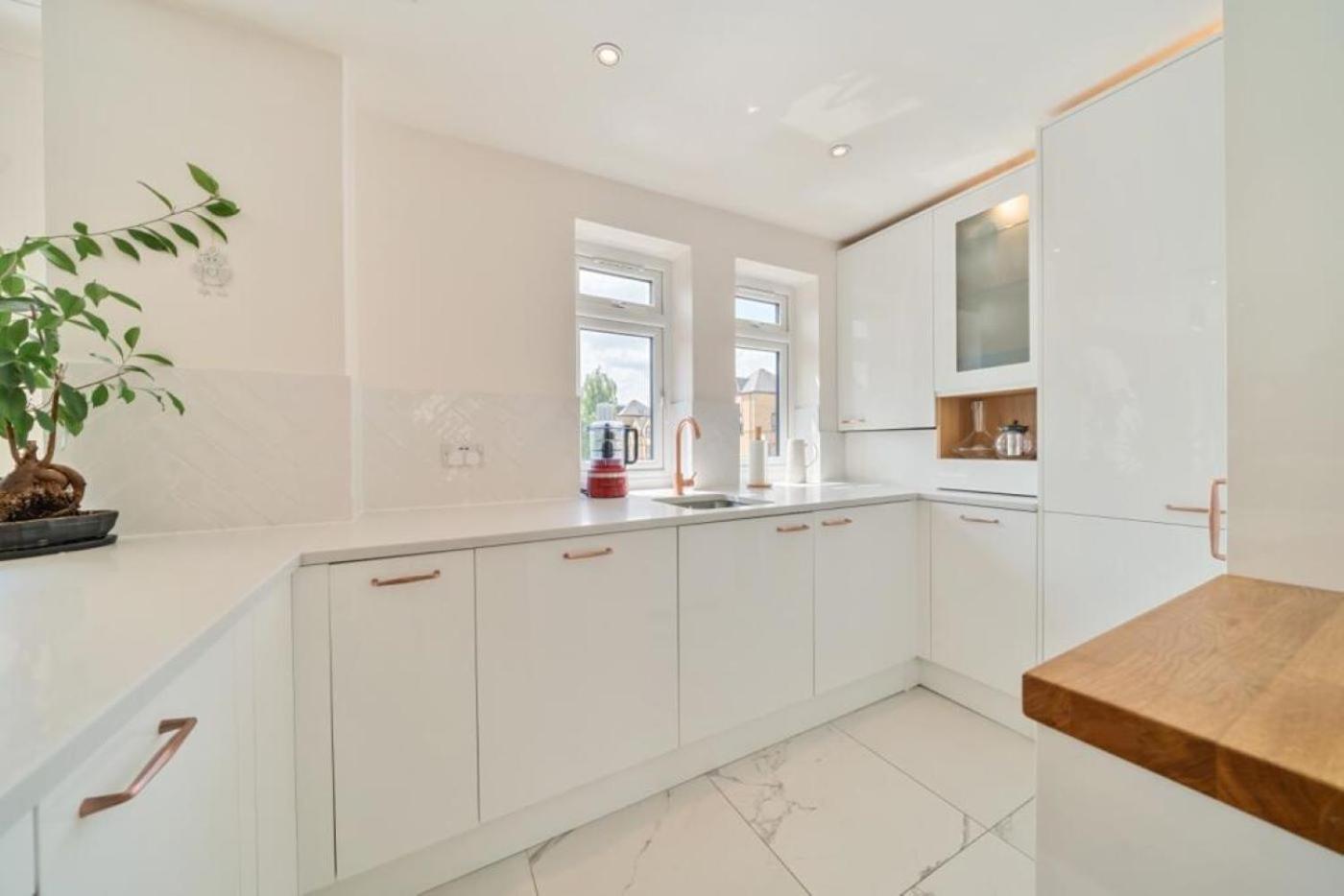Elegant Modern Cozy 3Bd Apt 1Gb Wifi - Luxurylondonstays Ferienhaus
