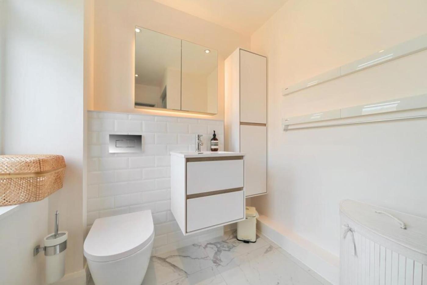 Elegant Modern Cozy 3Bd Apt 1Gb Wifi - Luxurylondonstays Ferienhaus *