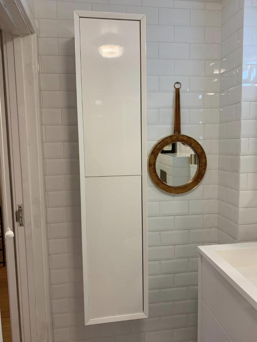 East Two Bedroom With Private Patio - Entire