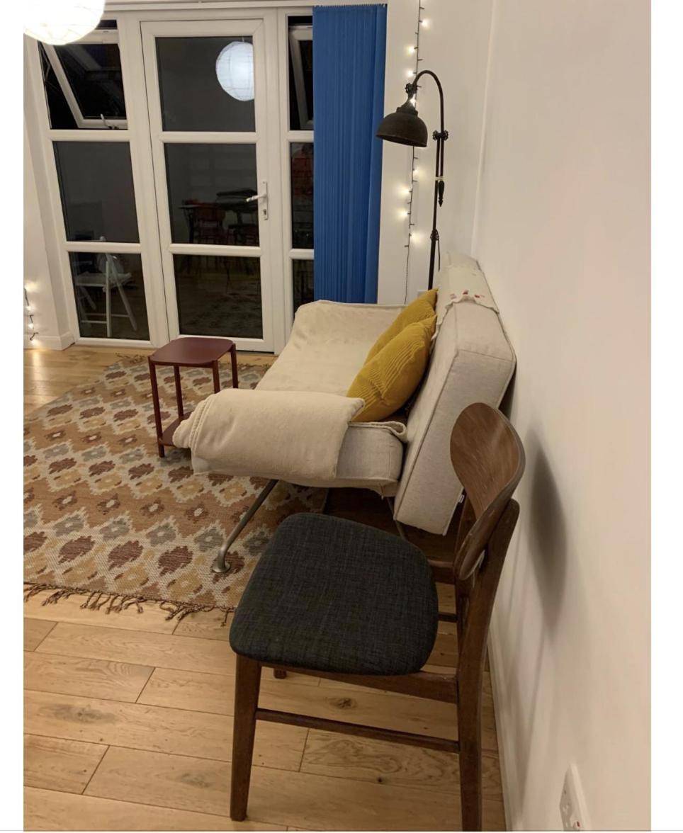 East Two Bedroom With Private Patio - Entire