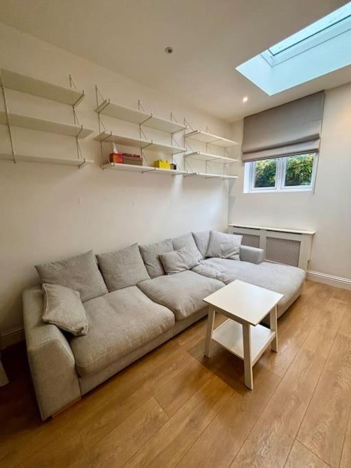 Apartment Cosy Duplex In Battersea London