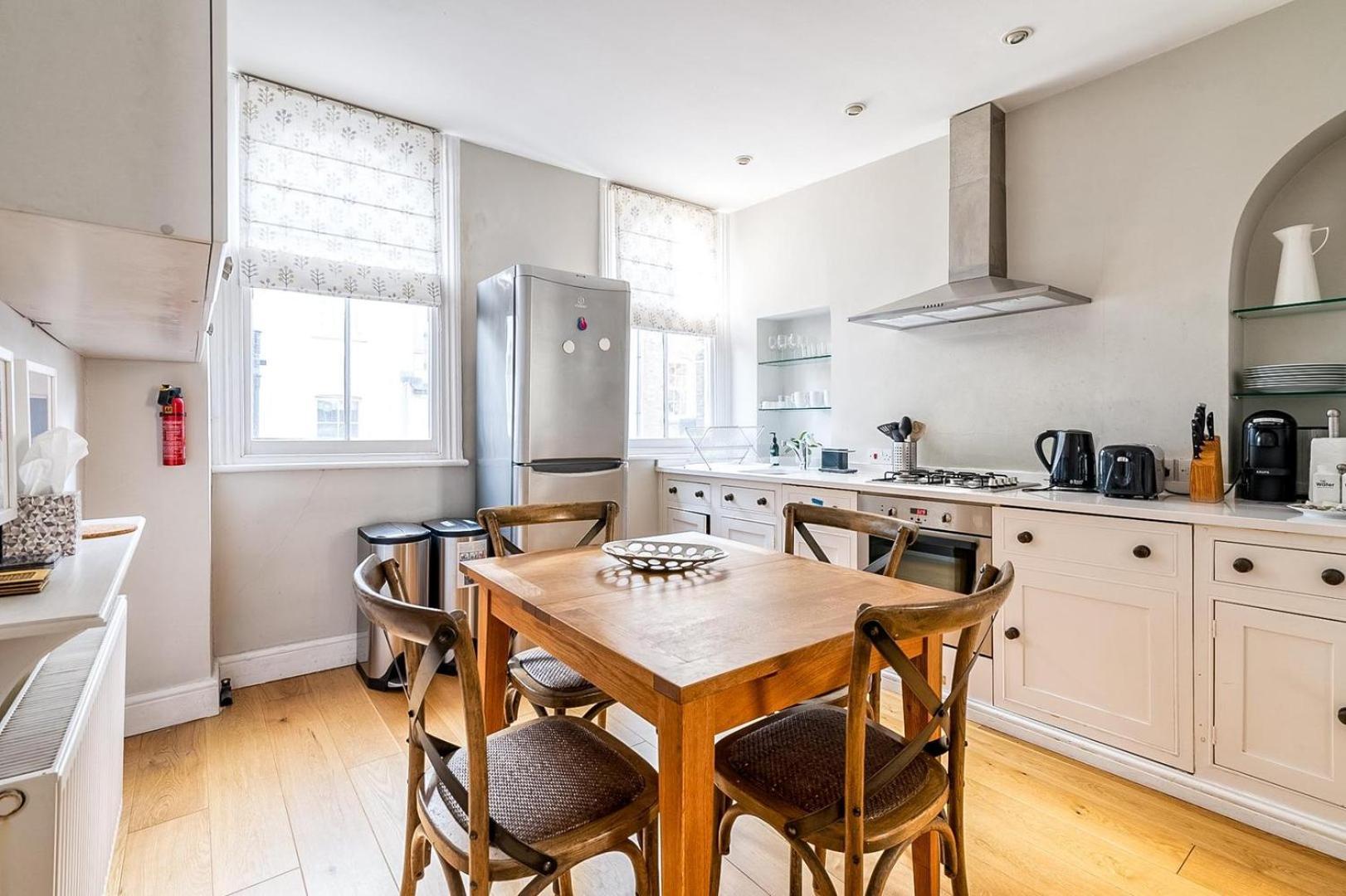 Cozy And Spacious Kensington Maisonette Apartamento