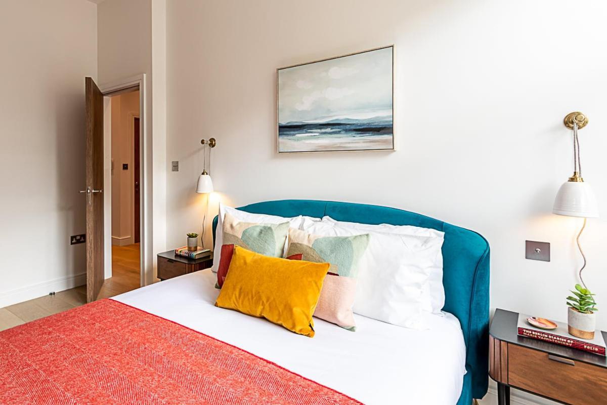 Stunning Earls Court Flat Apartment London