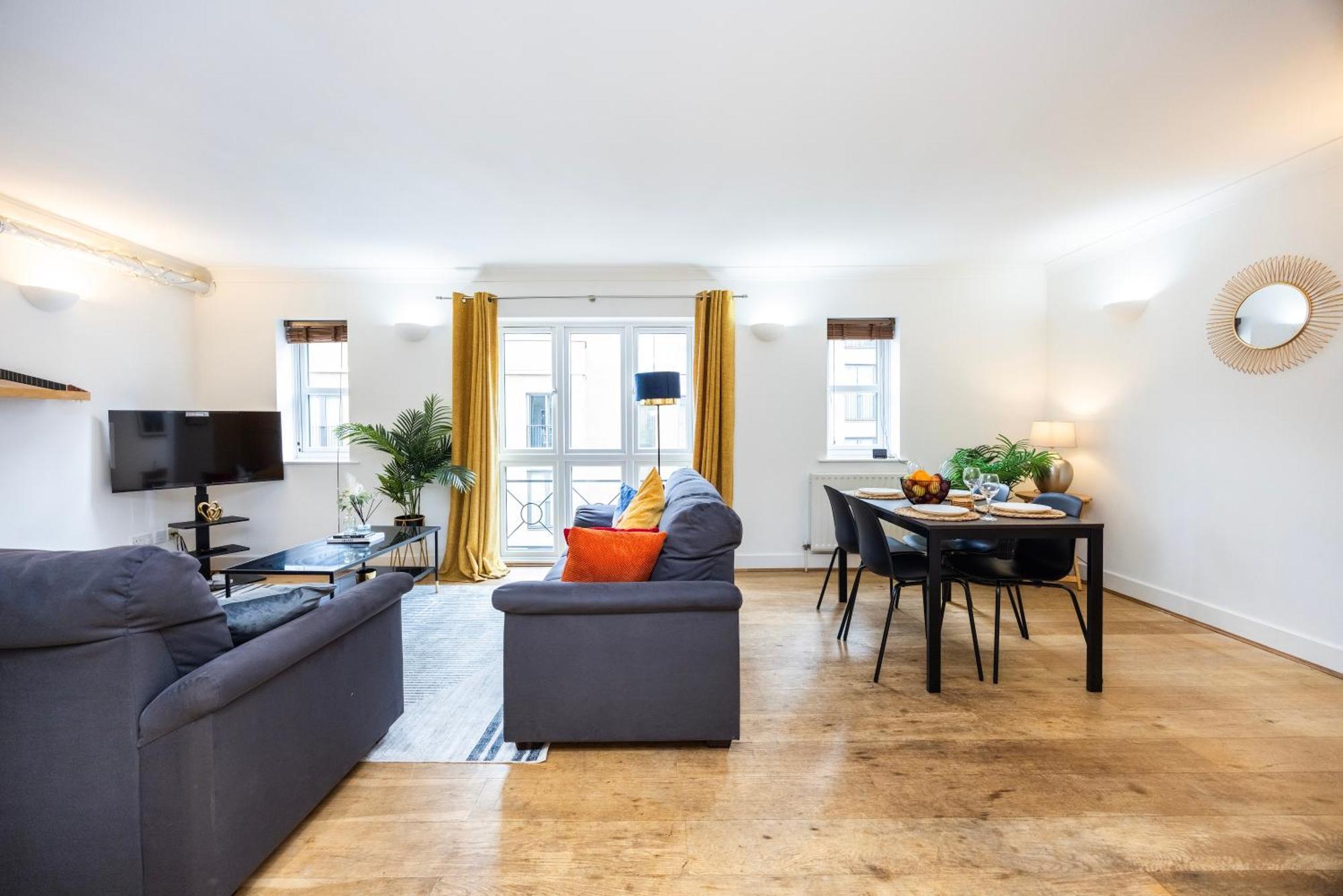 Cozy Haven - Bright 2br Apartment, Next To Major Station Apartamento Londres