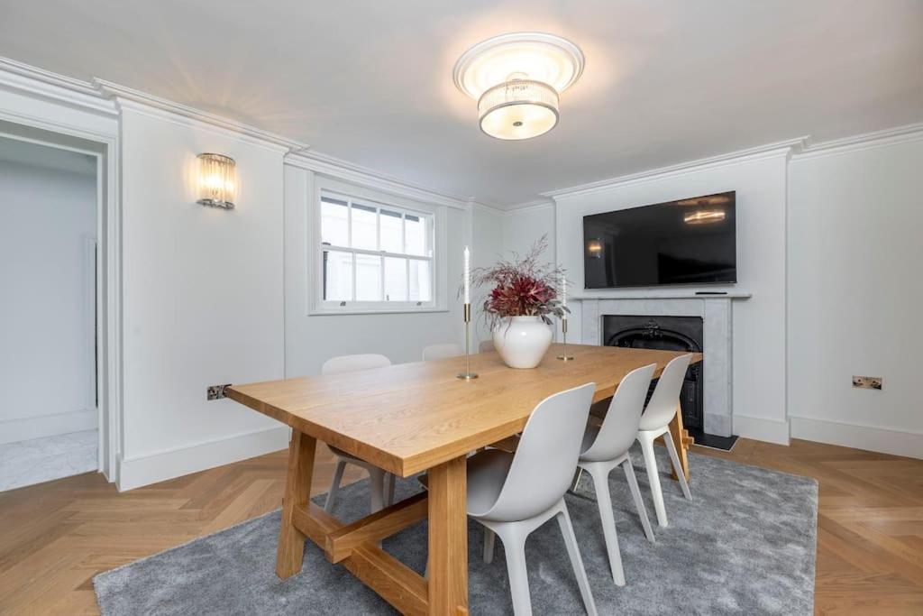 Charming 3 Bed Victorian House * London