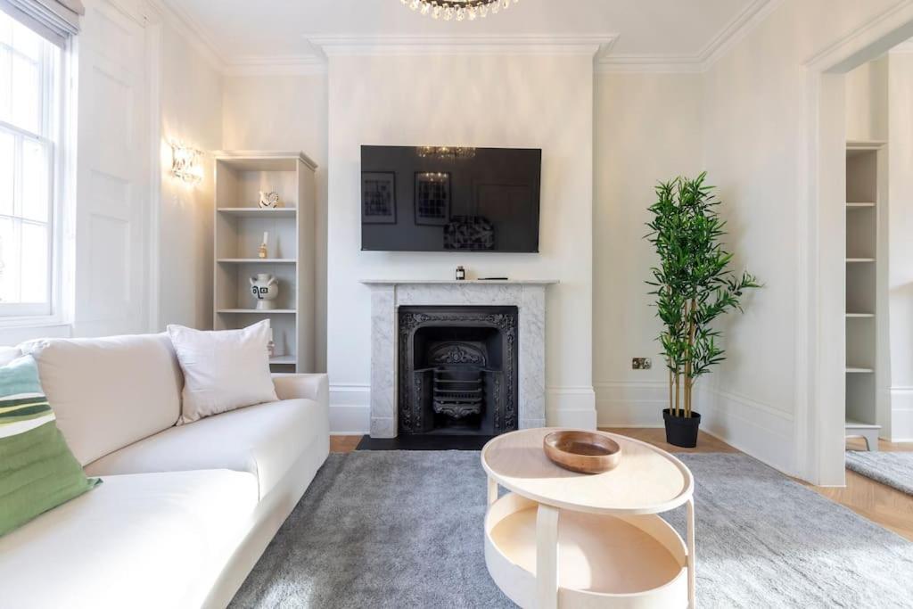 Charming 3 Bed Victorian House Villa *