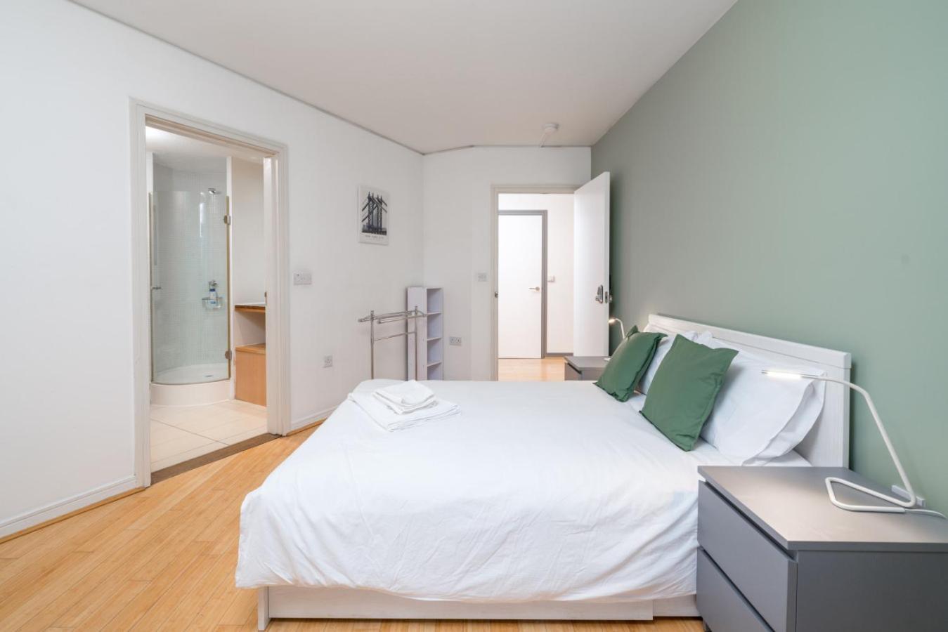 Apartment Lovely 3bd Flat, Parking, Sleeps Six Close To O2