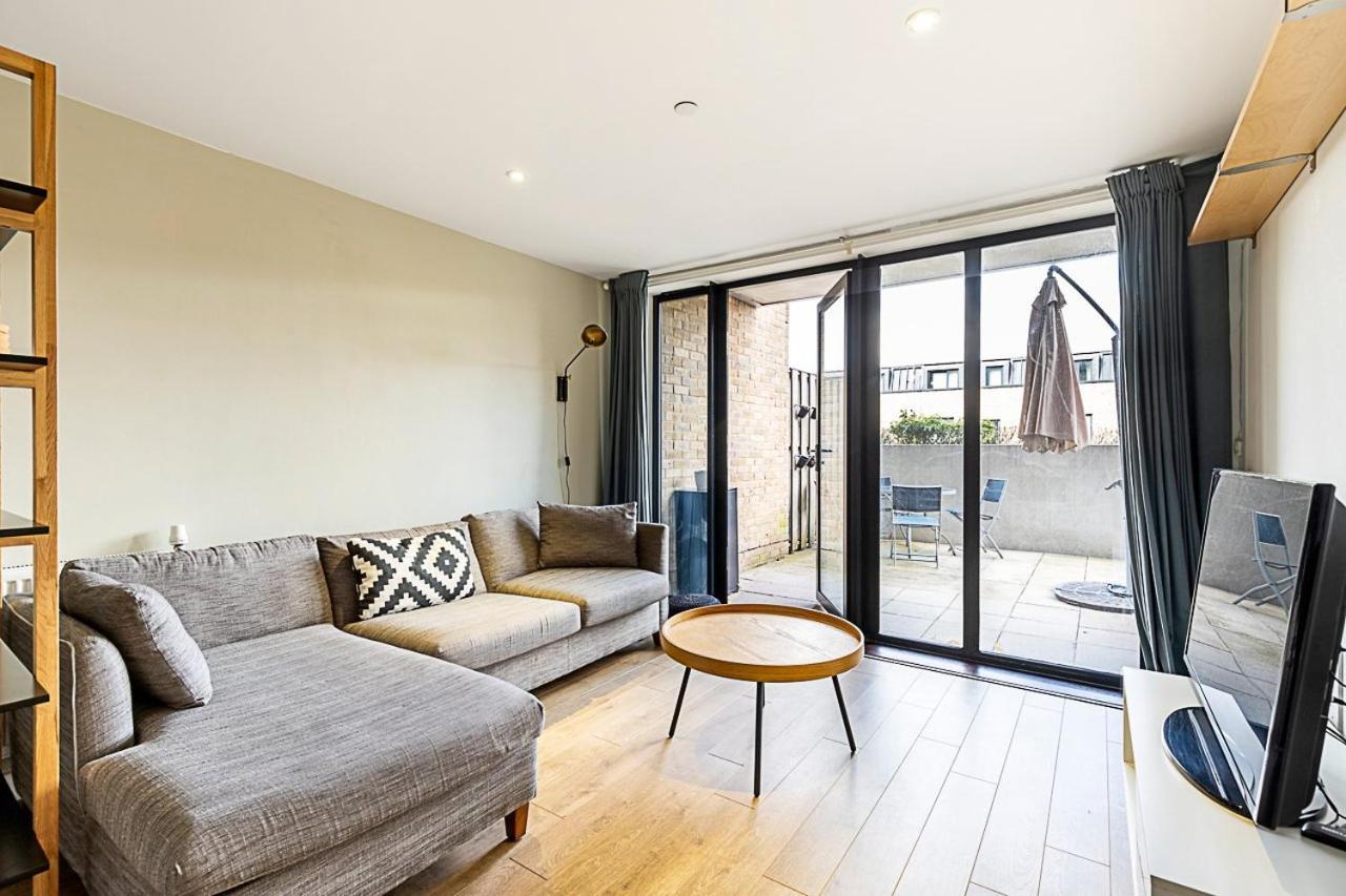 Stylish East Apartment