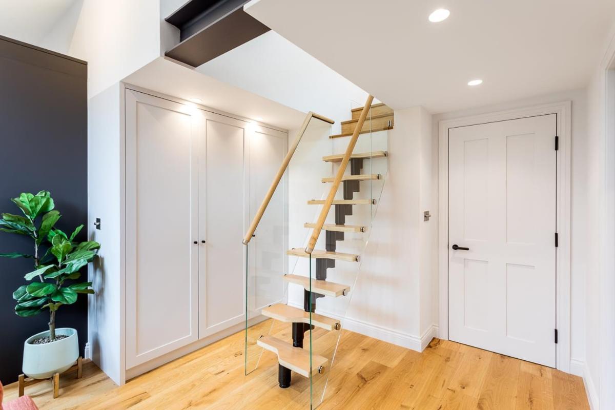 Apartment Coleherne Road X *