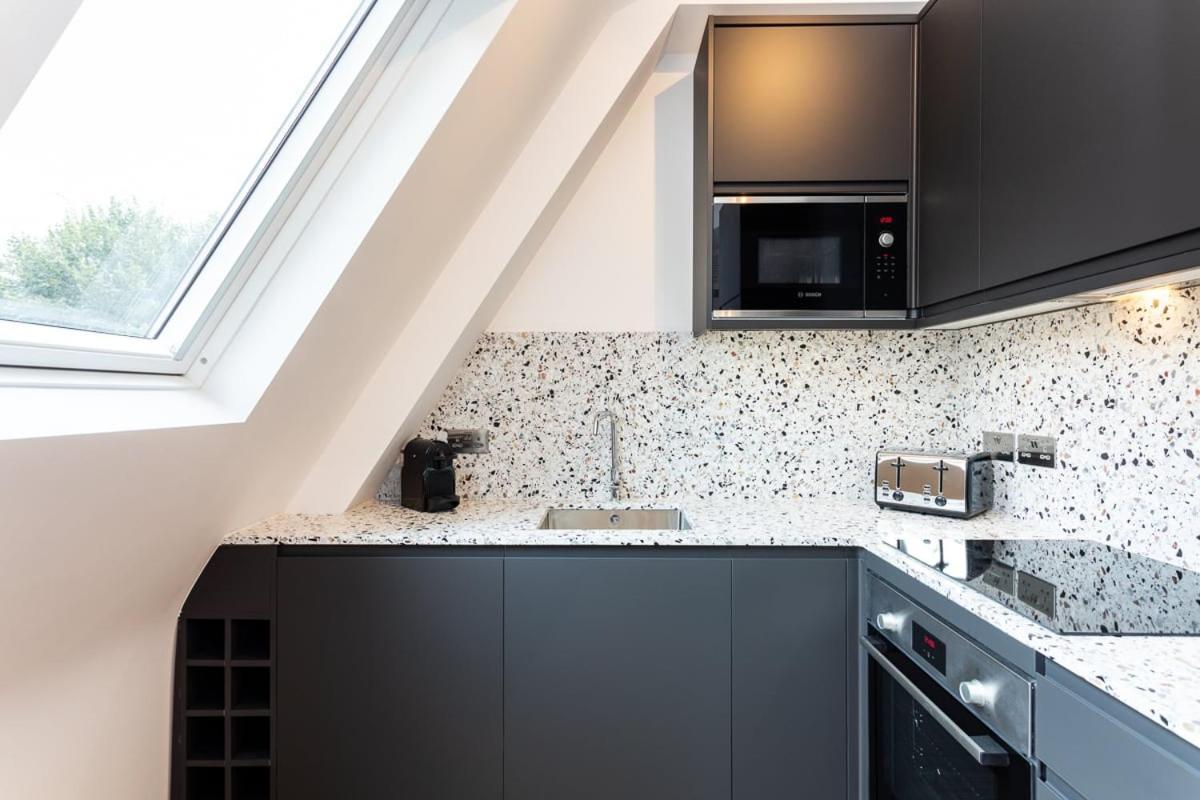 Coleherne Road X Apartment
