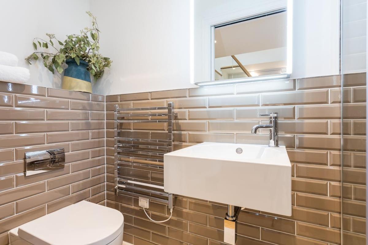 Coleherne Road X Apartment