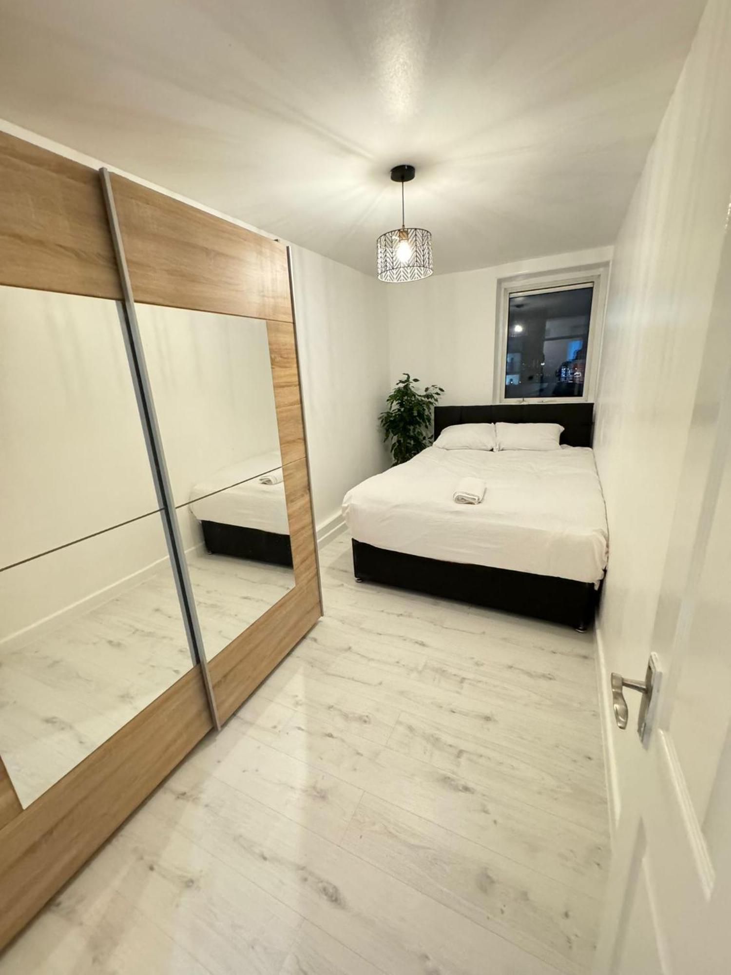 2 Bedroom Flat Near Kilburn Park London