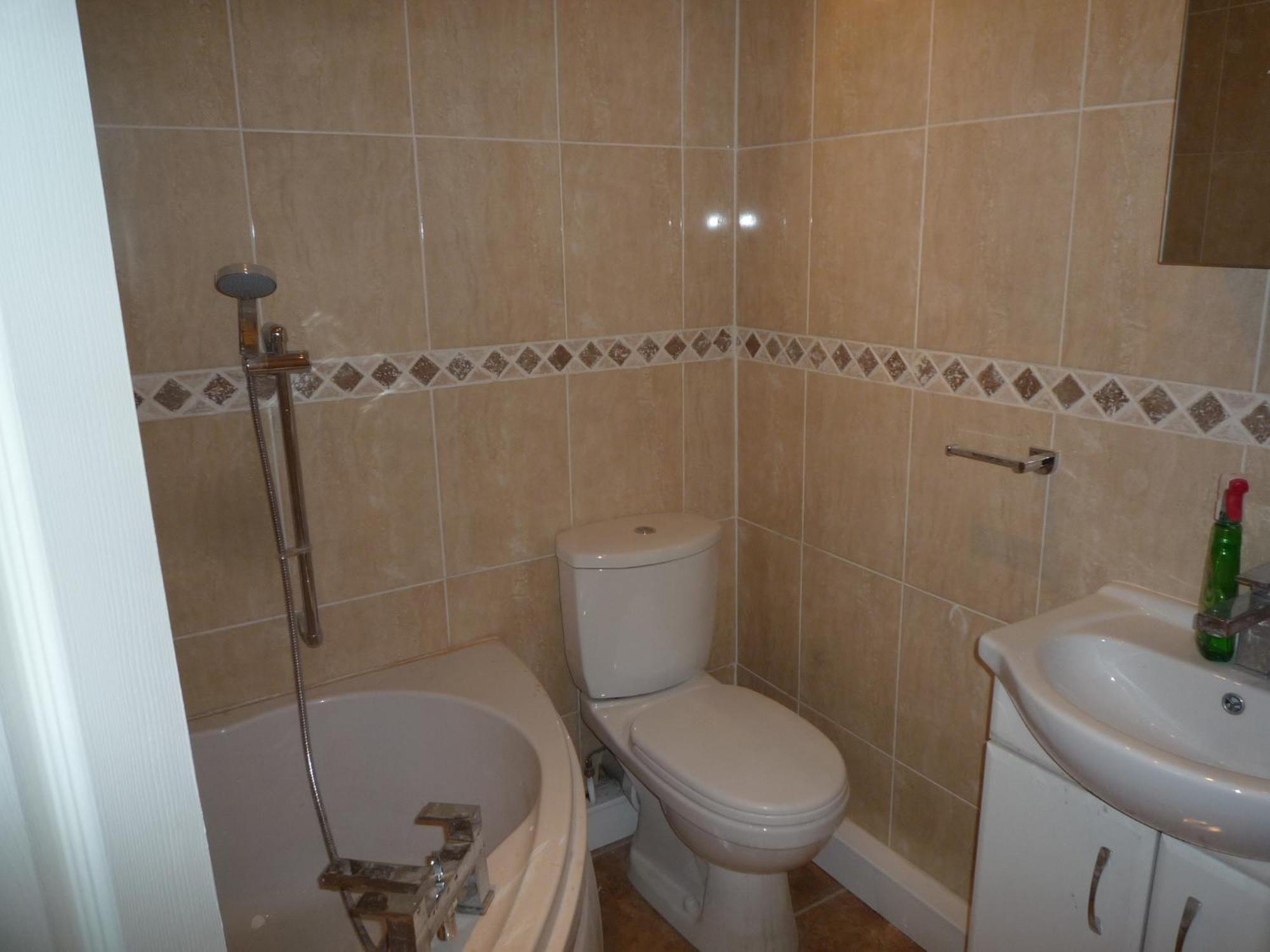 Apartment Bedroom Flat Colliers Wood London