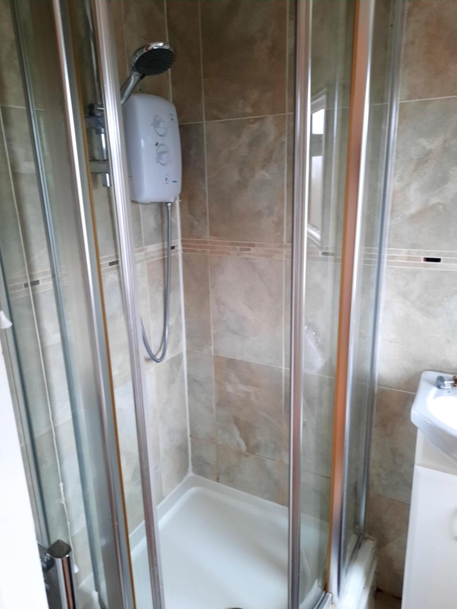 Apartment Bedroom Flat Colliers Wood