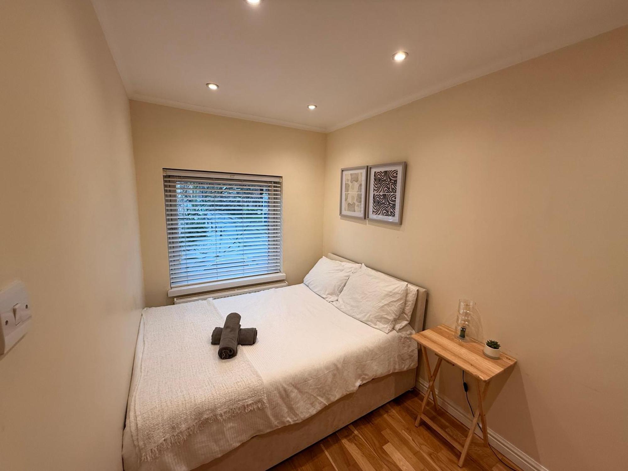 Two Bedroom Flat In The Heart Of Apartment London