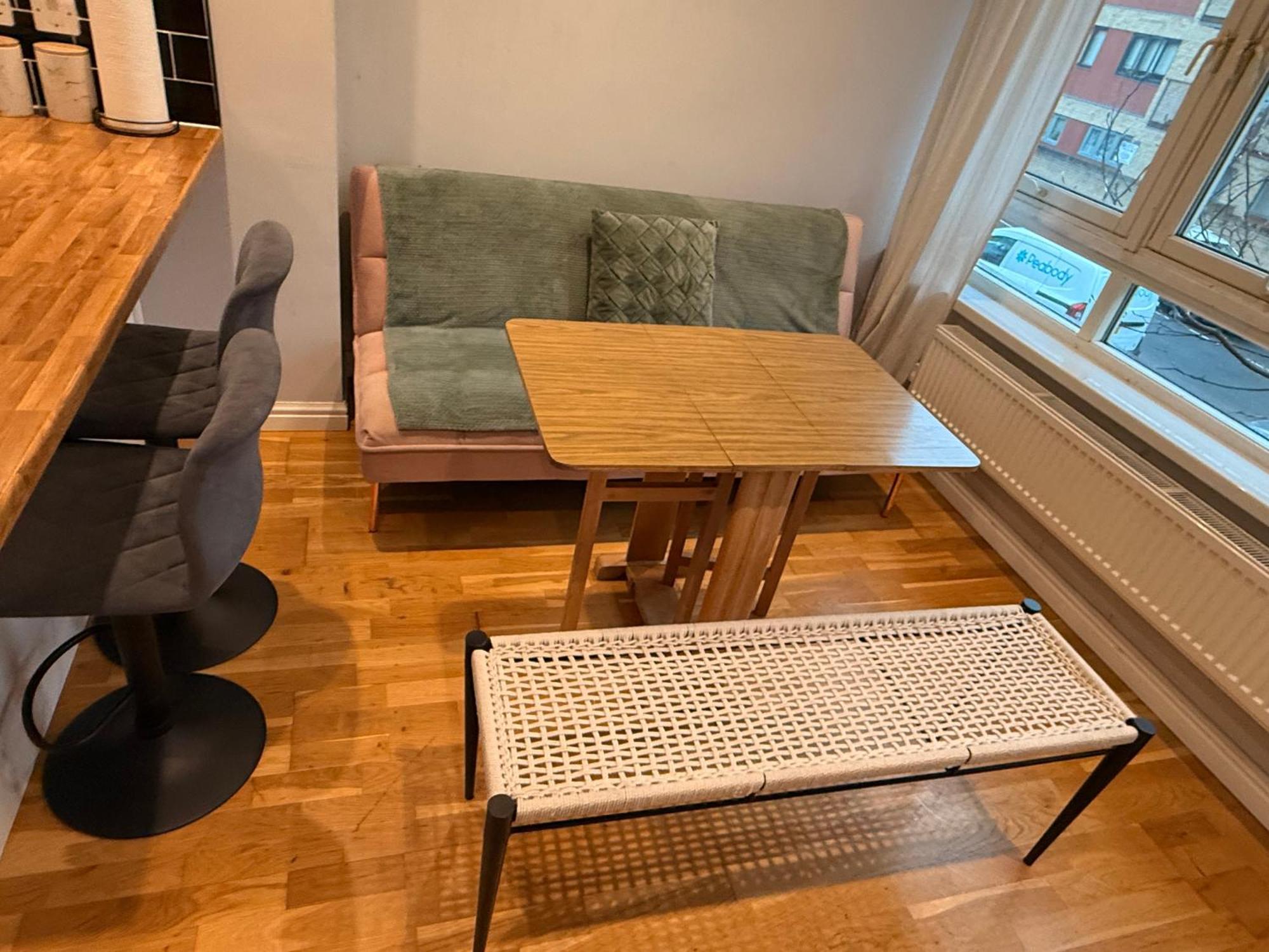 Two Bedroom Flat In The Heart Of Apartment