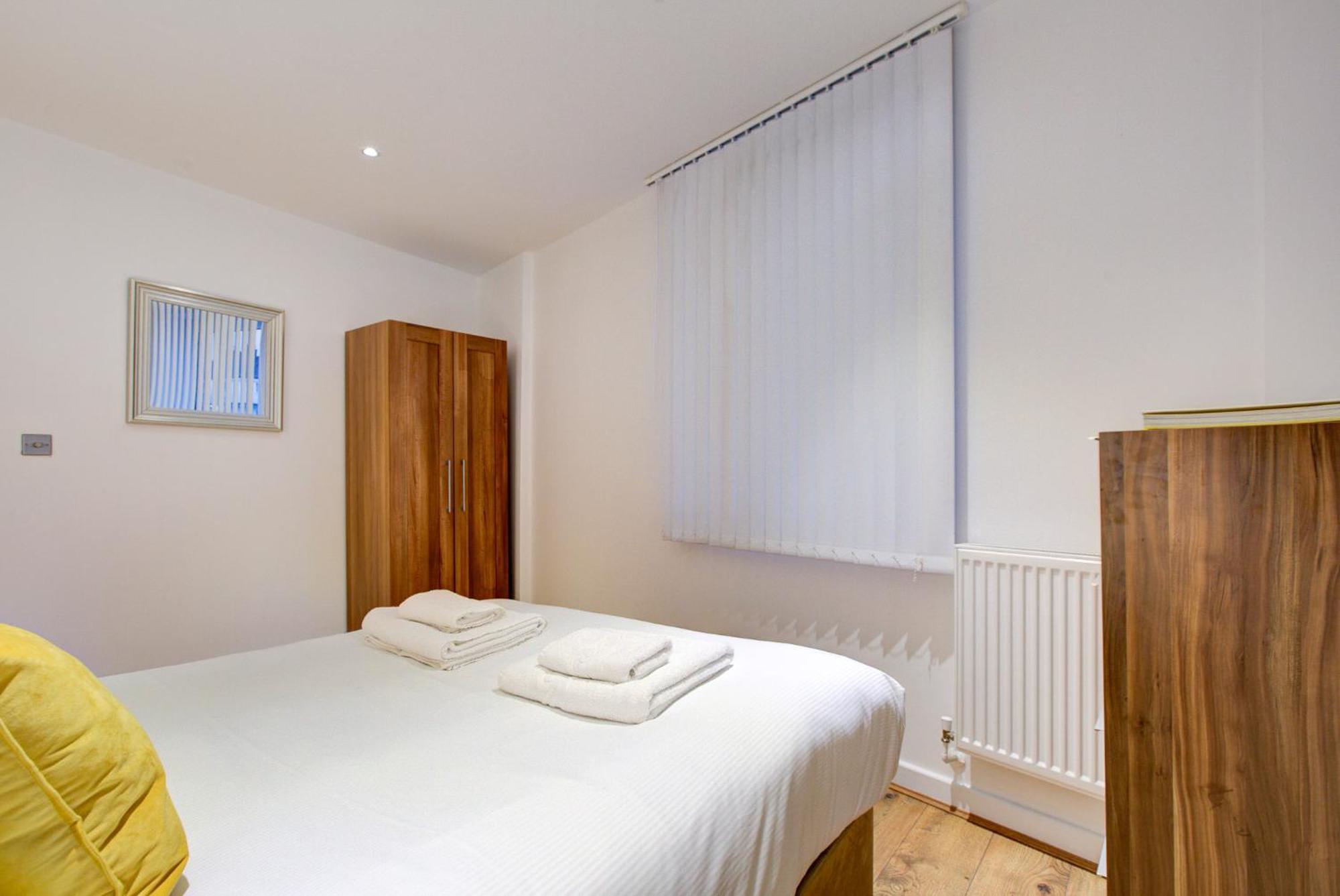 Hybrid Resi - London, Greenwich Near O2 Arena * London