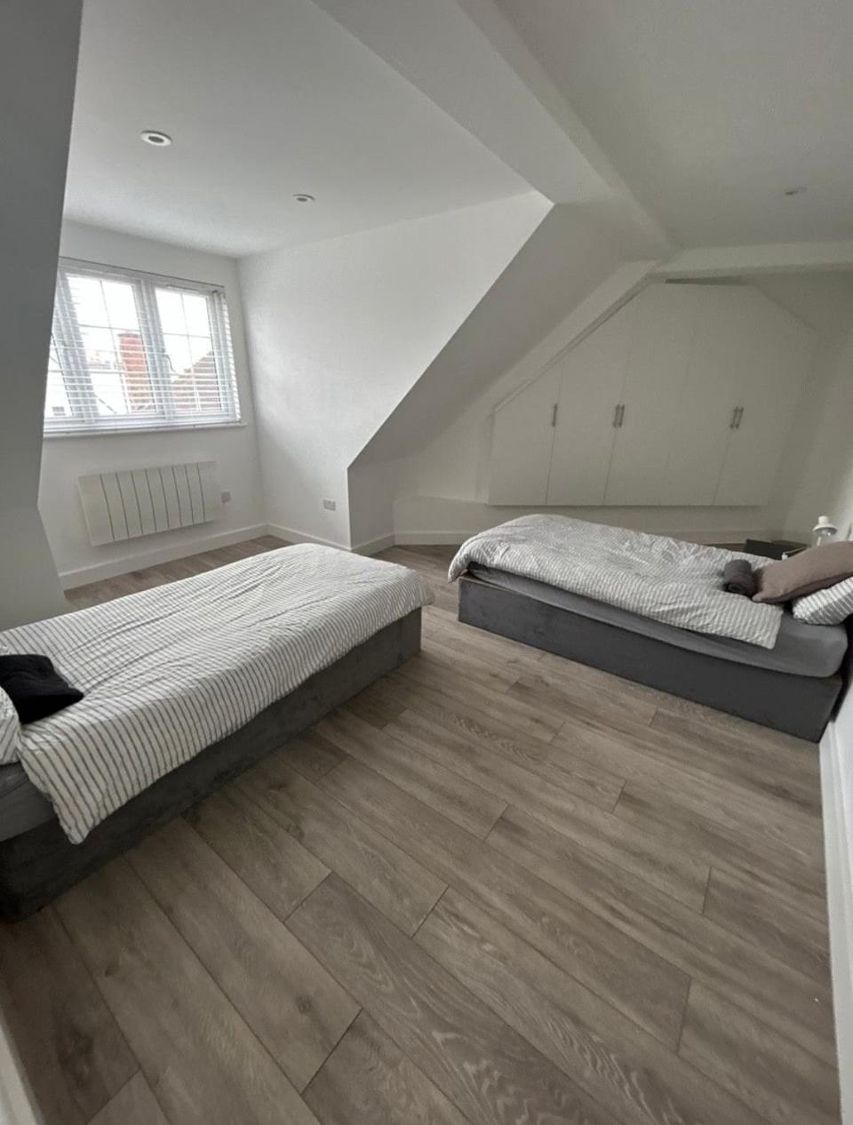 Cinematic 2 Bed Central Location *